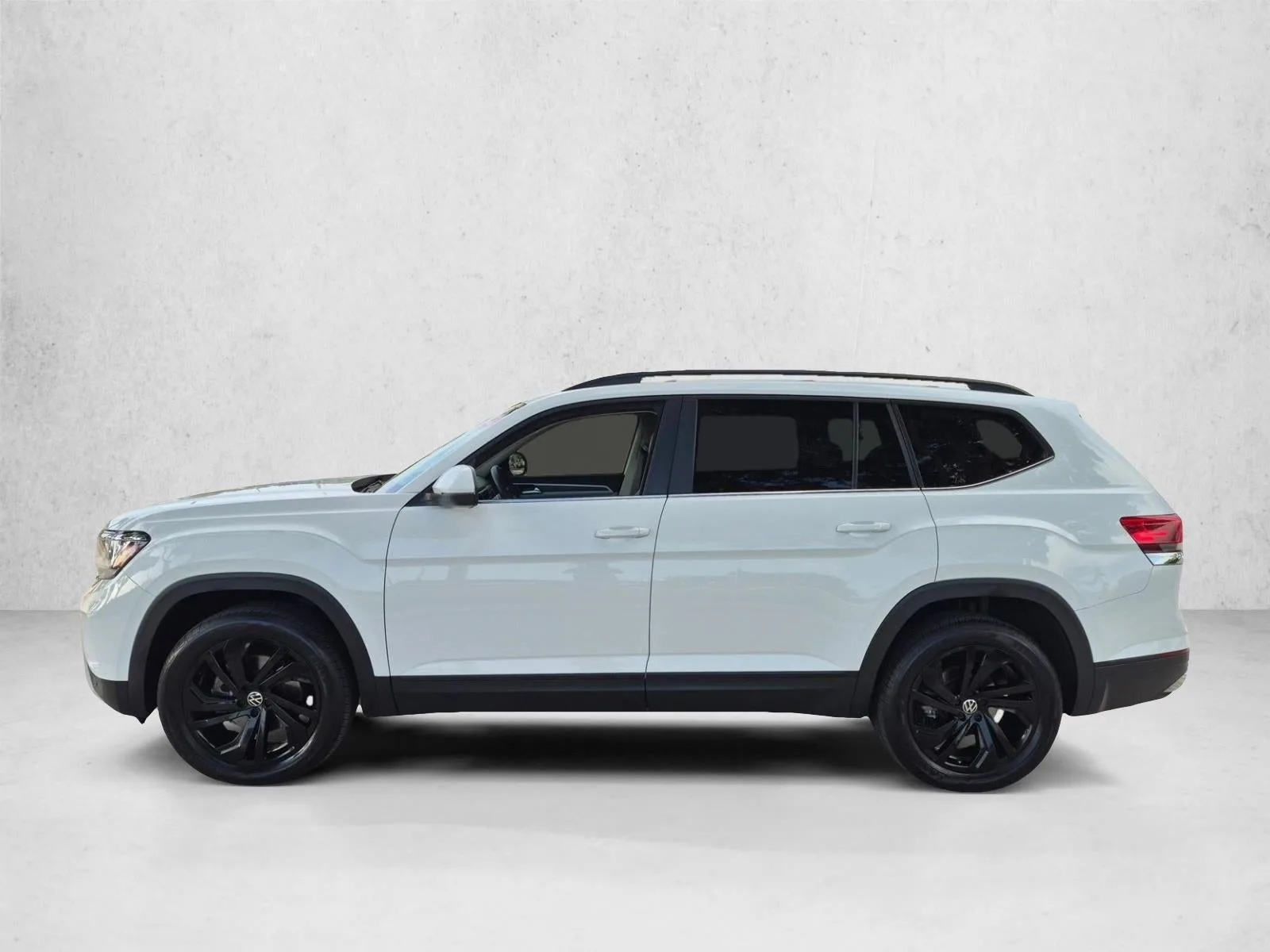2022 Volkswagen Atlas 3.6L V6 SE w/Technology 4MOTION photo 8
