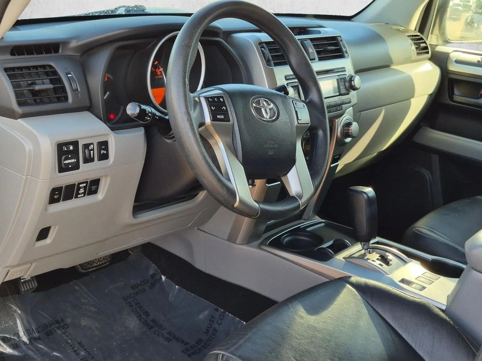 2012 Toyota 4Runner RWD 4dr V6 SR5 (Natl) photo 9