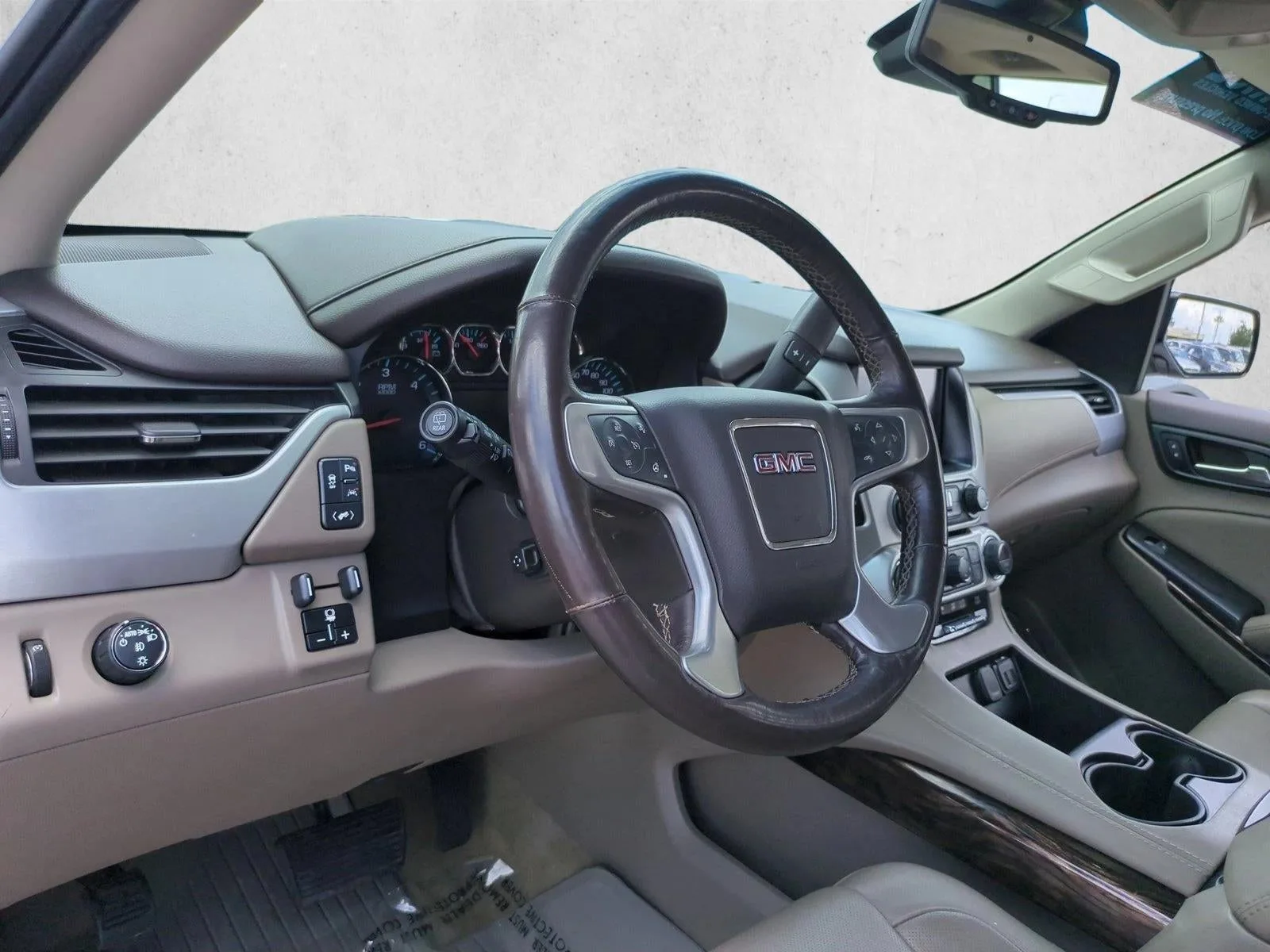 2018 GMC Yukon XL 2WD 4dr SLT photo 10