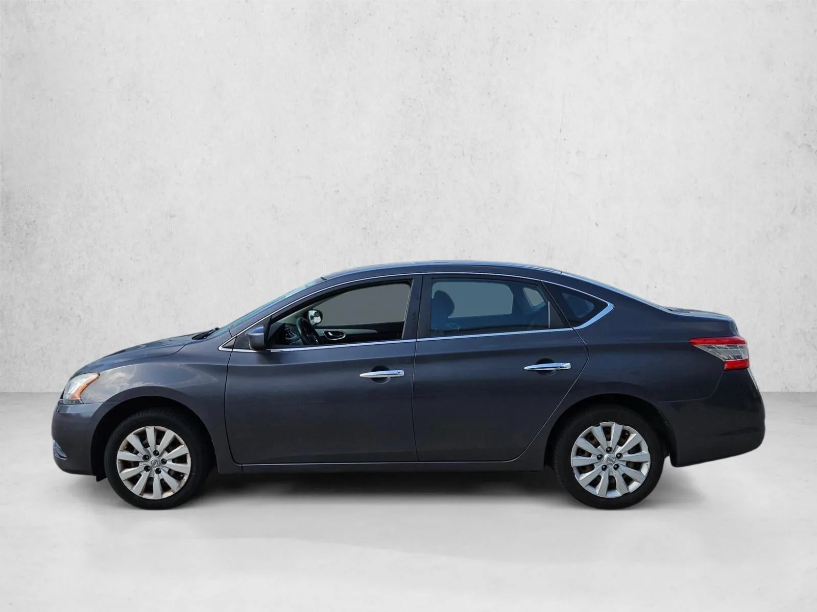 2014 Nissan Sentra 4dr Sdn I4 CVT SV photo 6