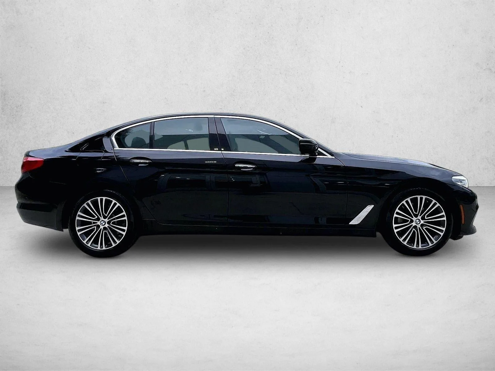2017 BMW 530i xDrive Sedan photo 5