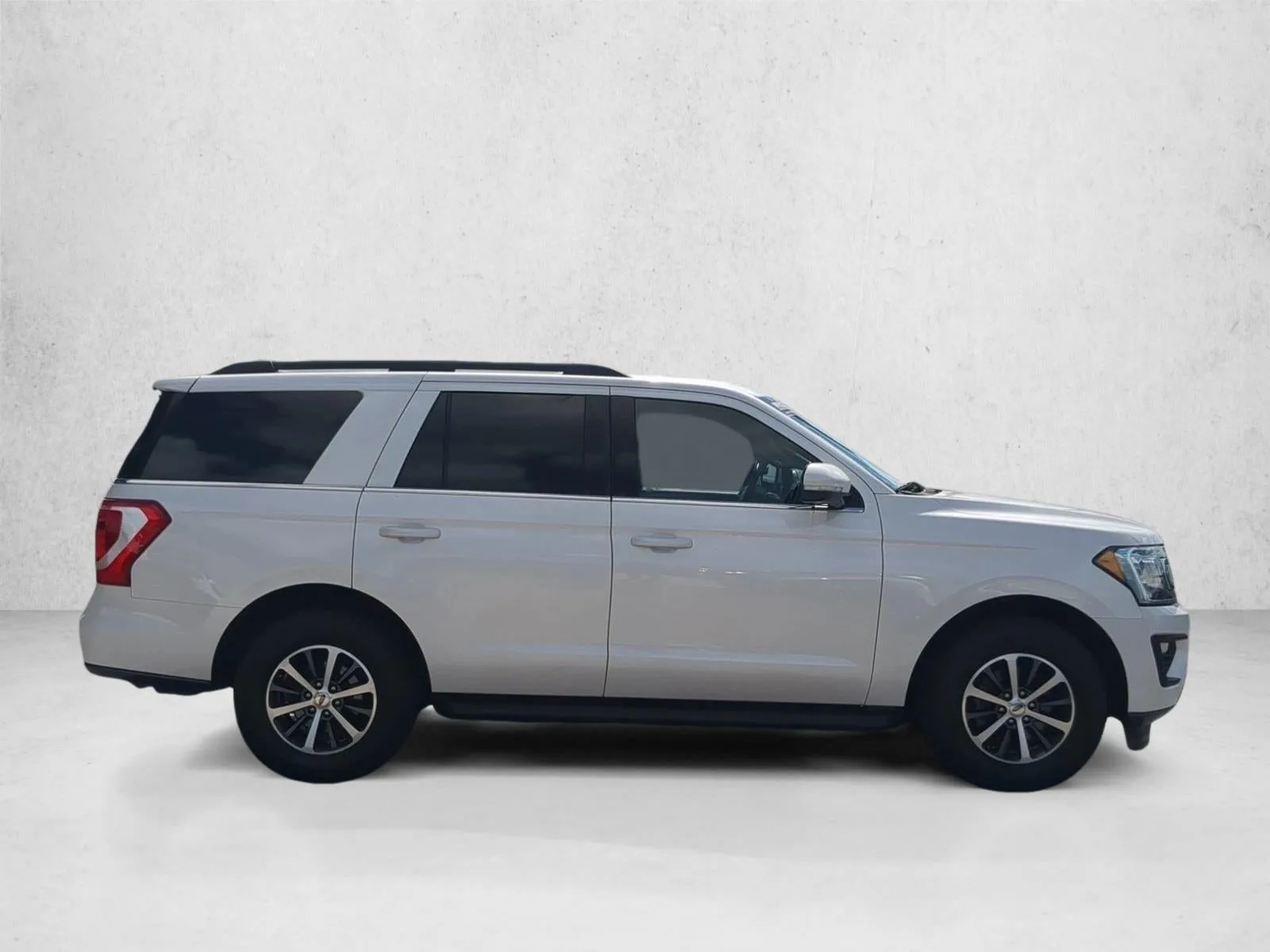 2018 Ford Expedition XLT photo 4