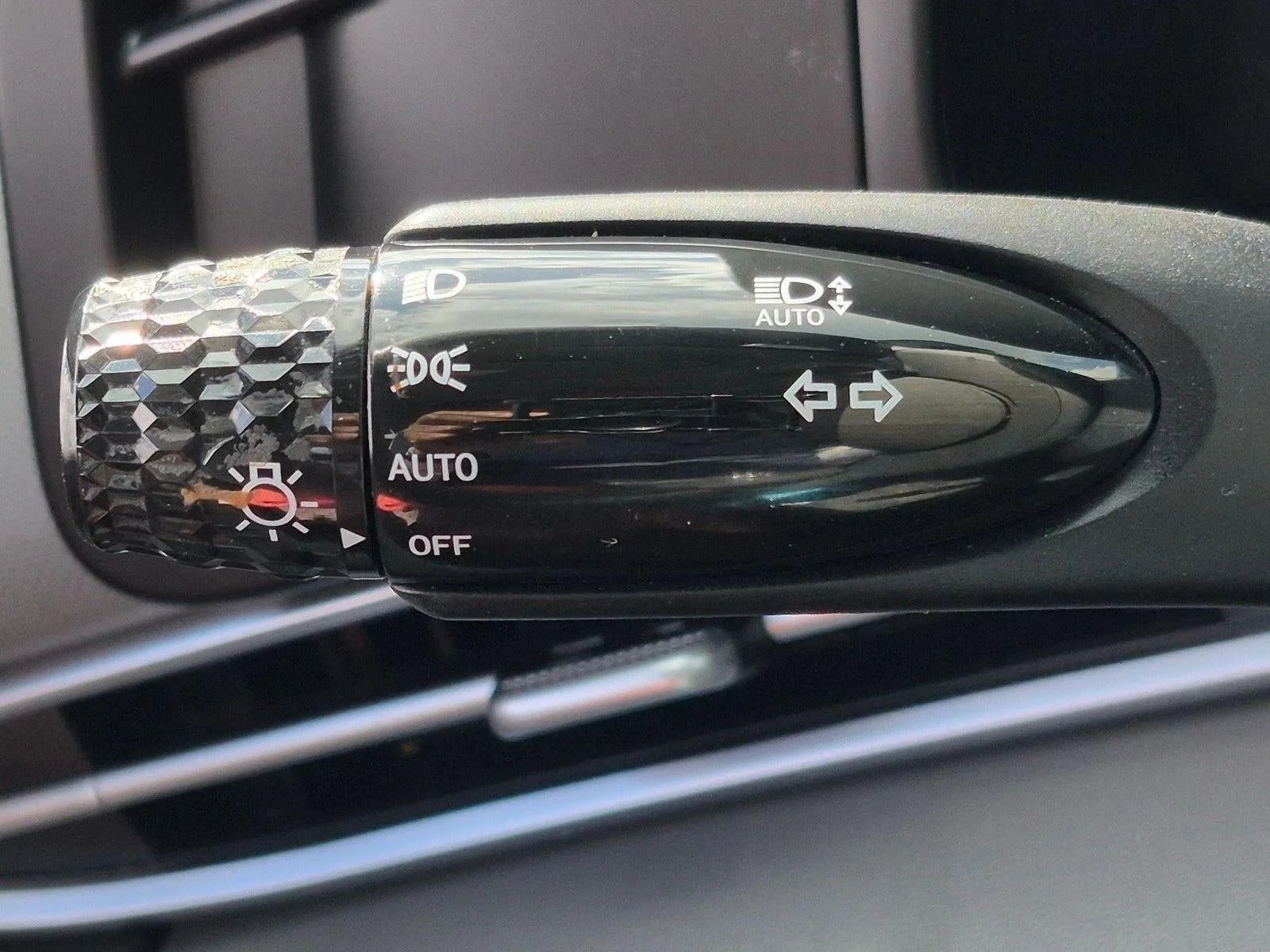 2023 Hyundai ELANTRA Hybrid Blue DCT photo 9