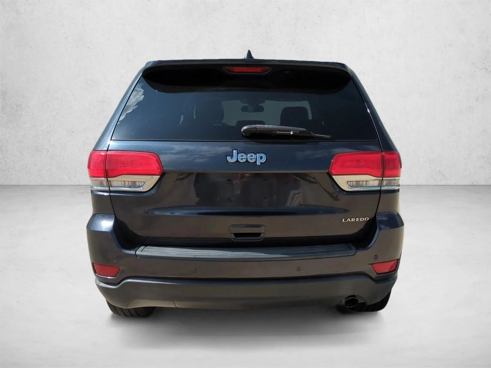 2016 Jeep Grand Cherokee RWD 4dr Laredo photo 5