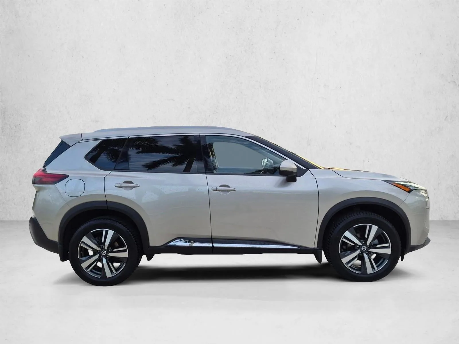 2021 Nissan Rogue FWD SL photo 4