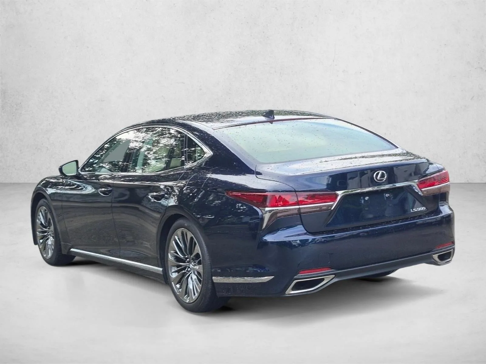 2019 Lexus LS photo 7