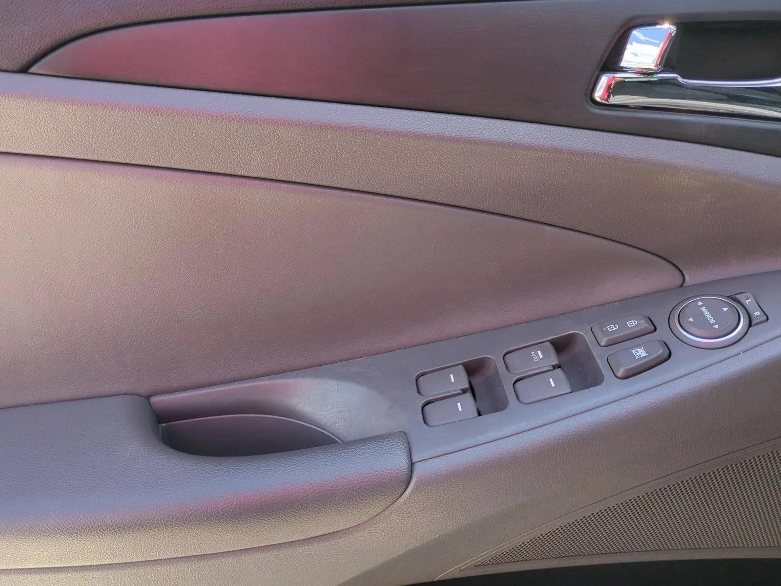 2011 Hyundai SONATA 4dr Sdn 2.4 Auto SE photo 11
