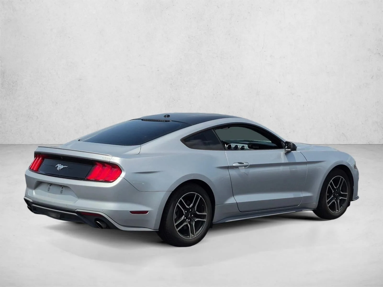 2019 Ford Mustang EcoBoost photo 5