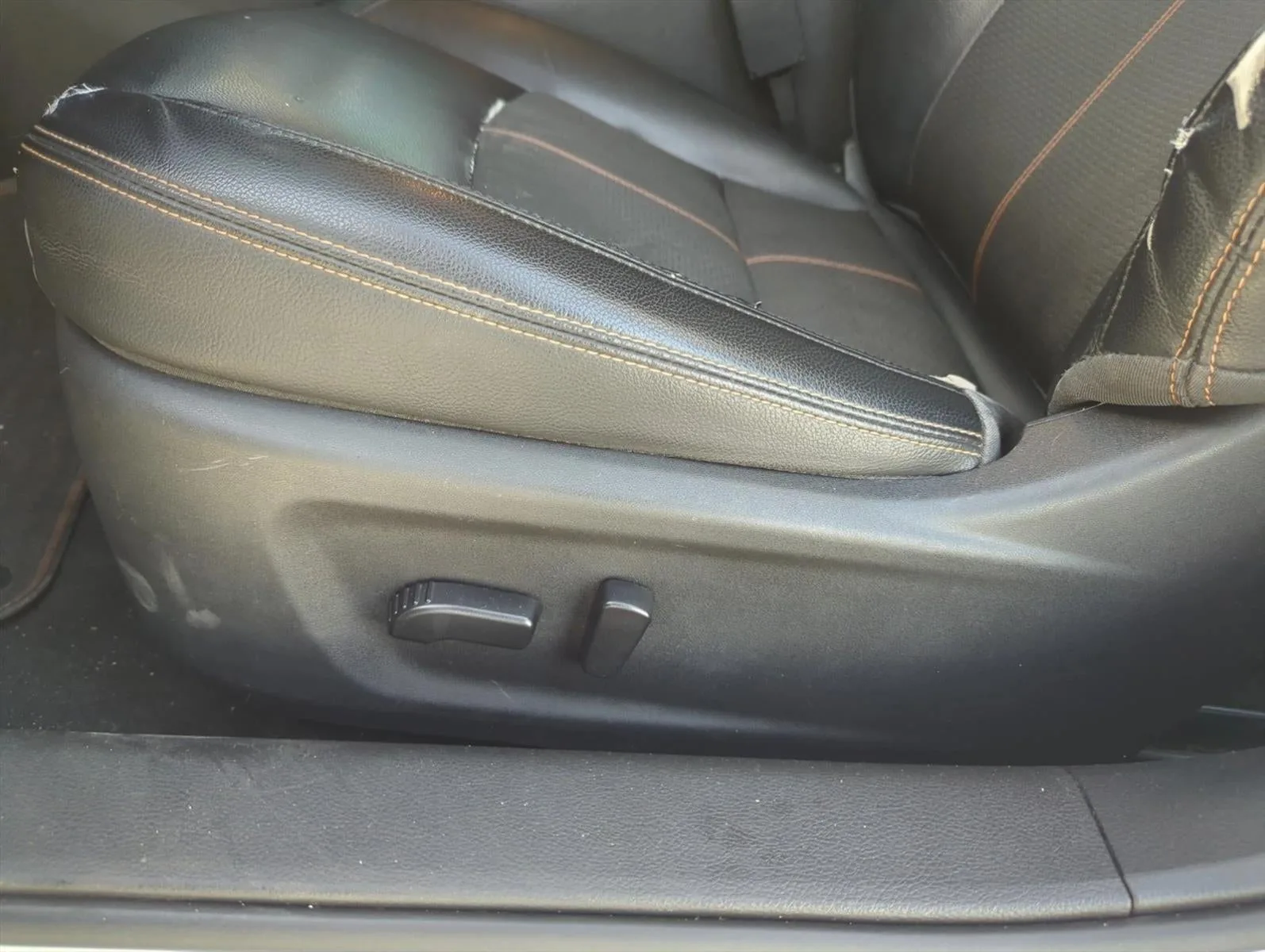 2020 Nissan Altima 2.5 SR Sedan photo 12