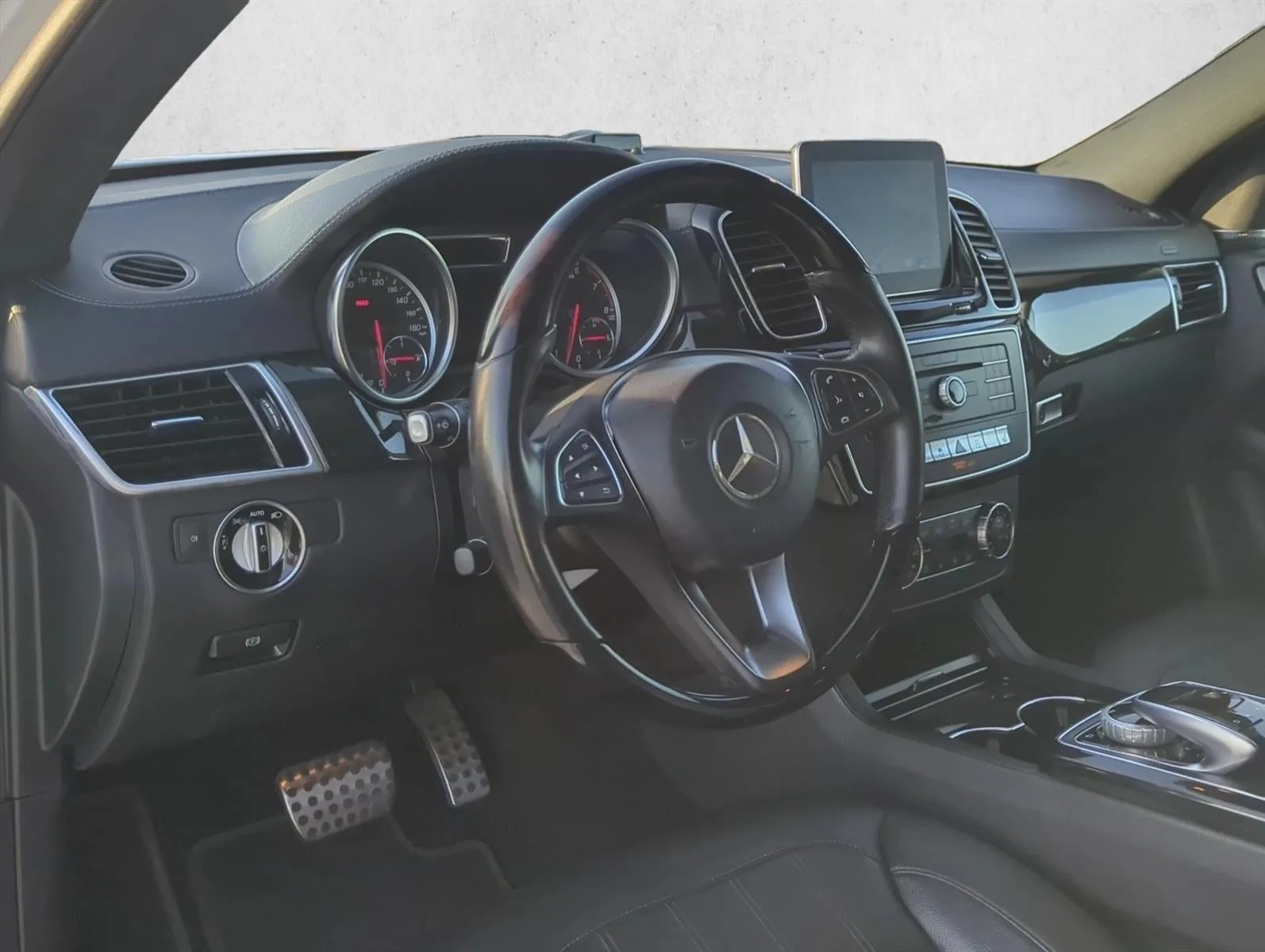 2018 Mercedes-Benz GLE AMG® GLE 43 4MATIC® SUV photo 10