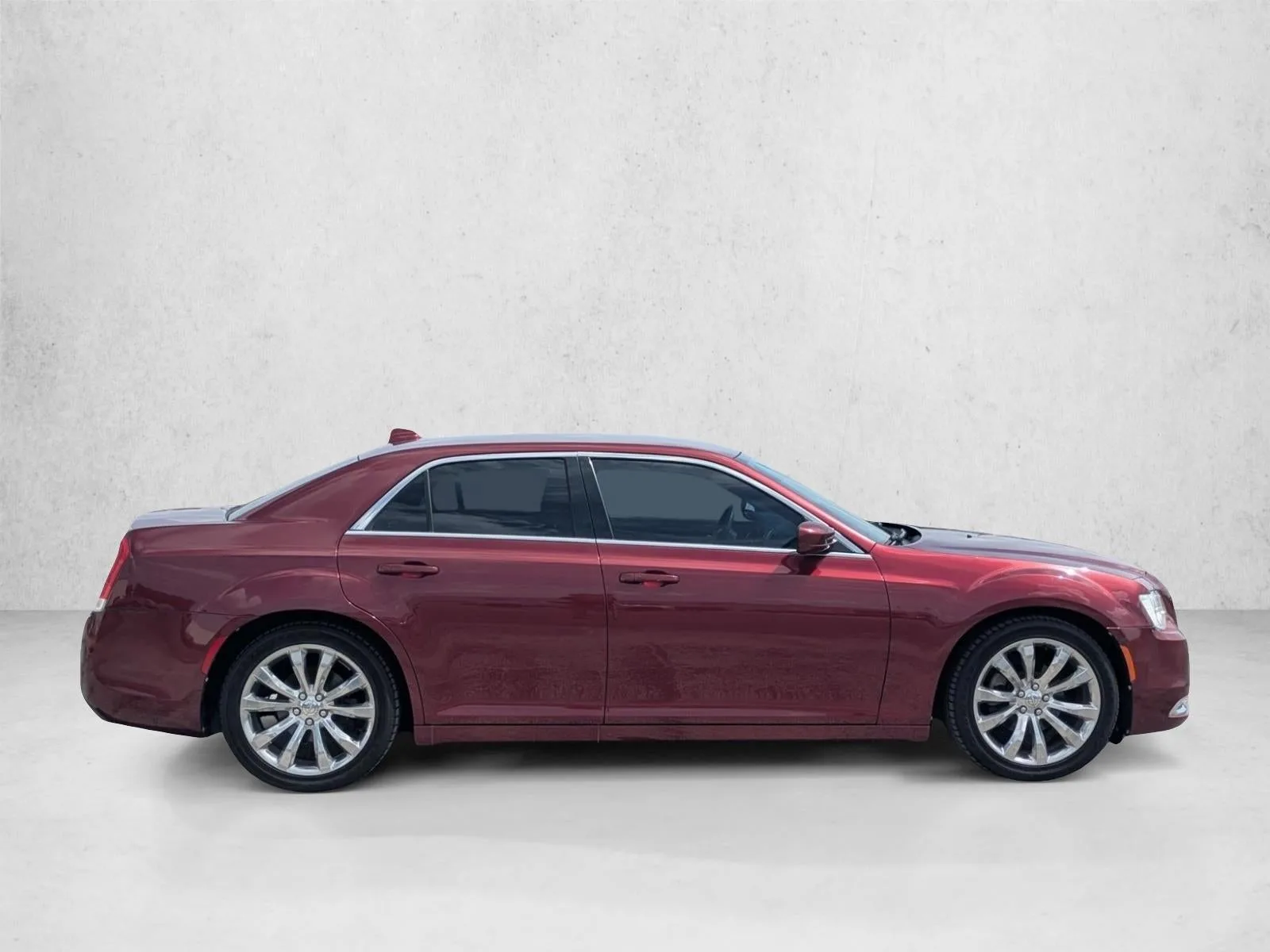 2017 Chrysler 300 Limited photo 4