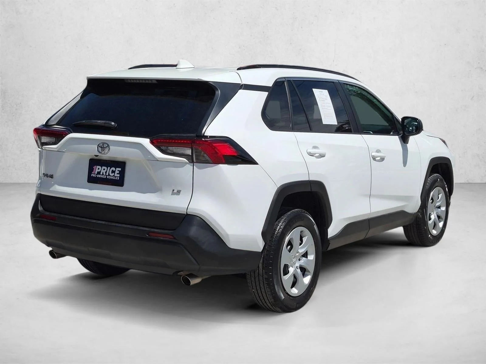2019 Toyota RAV4 LE FWD (GS) photo 5