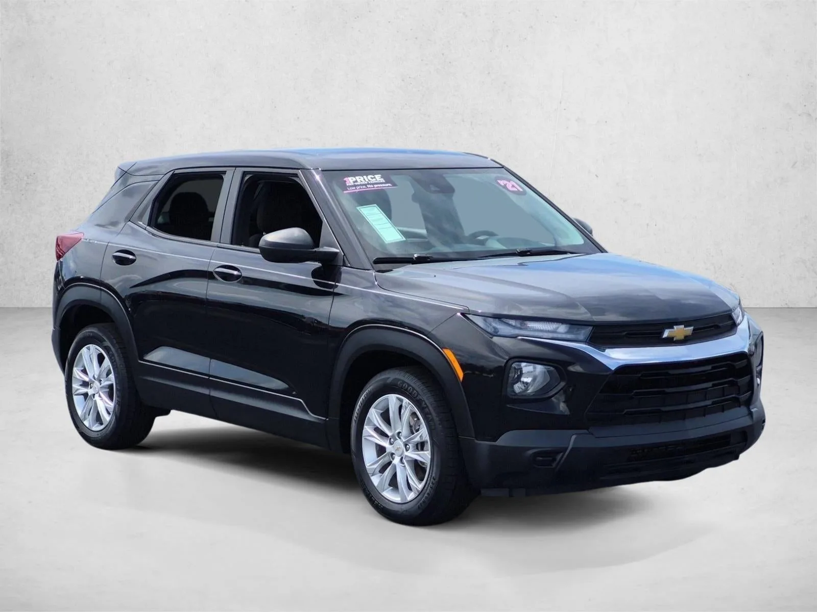 2021 Chevrolet Trailblazer LS photo 3