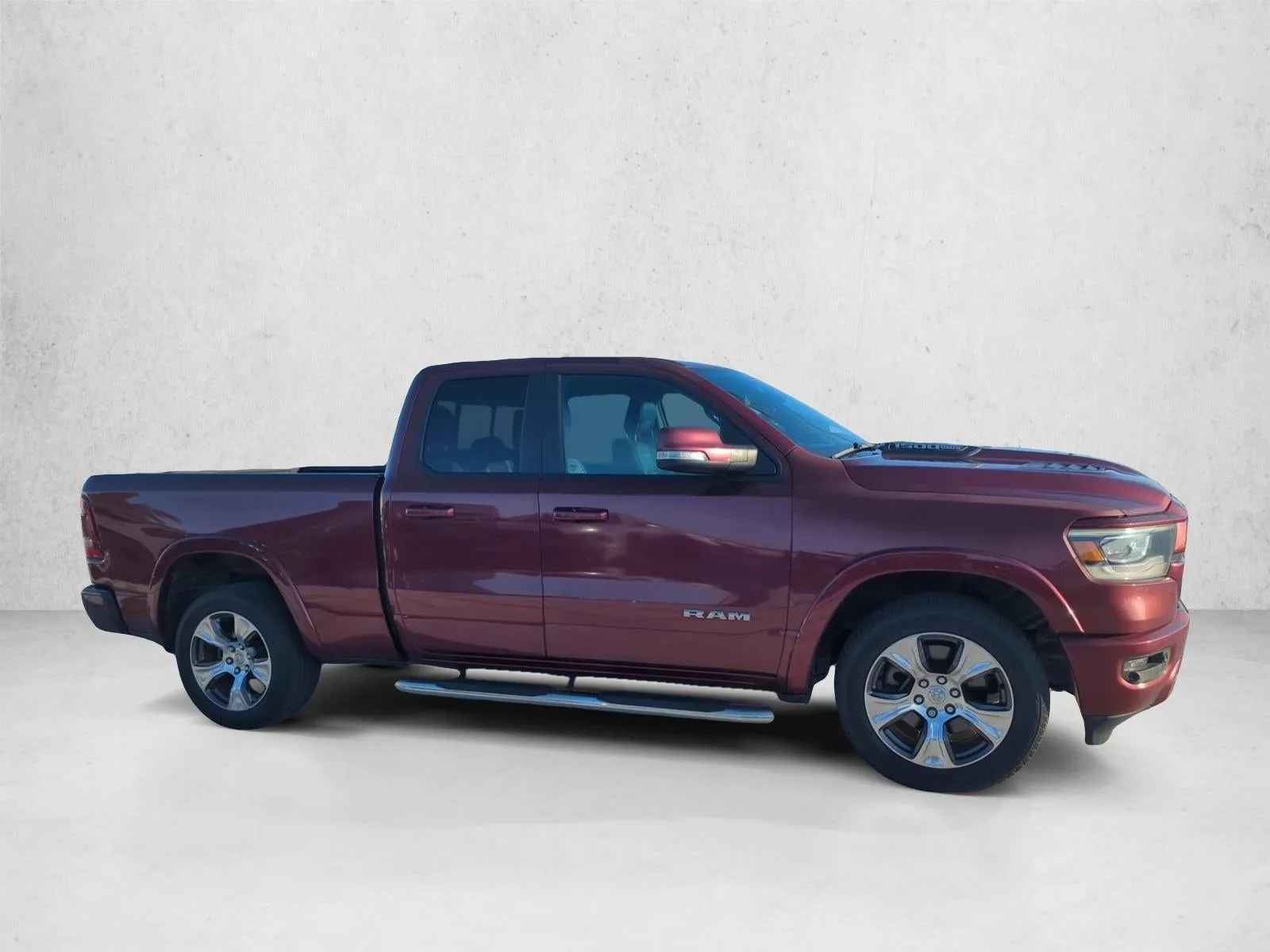 2019 RAM 1500 Laramie 4x2 Quad Cab 6'4" Box photo 5
