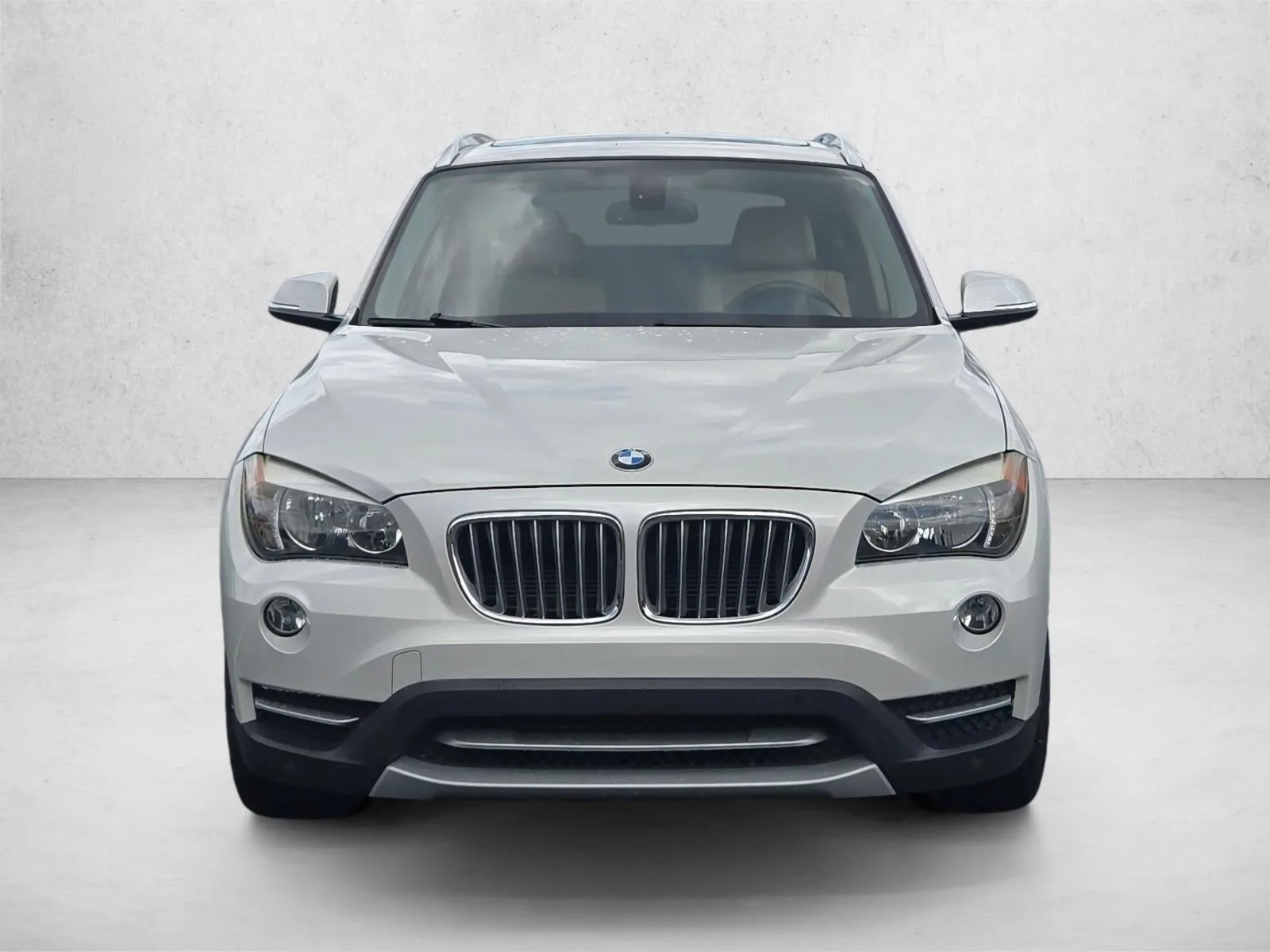 2014 BMW X1 sDrive28i RWD 4dr SAV photo 2