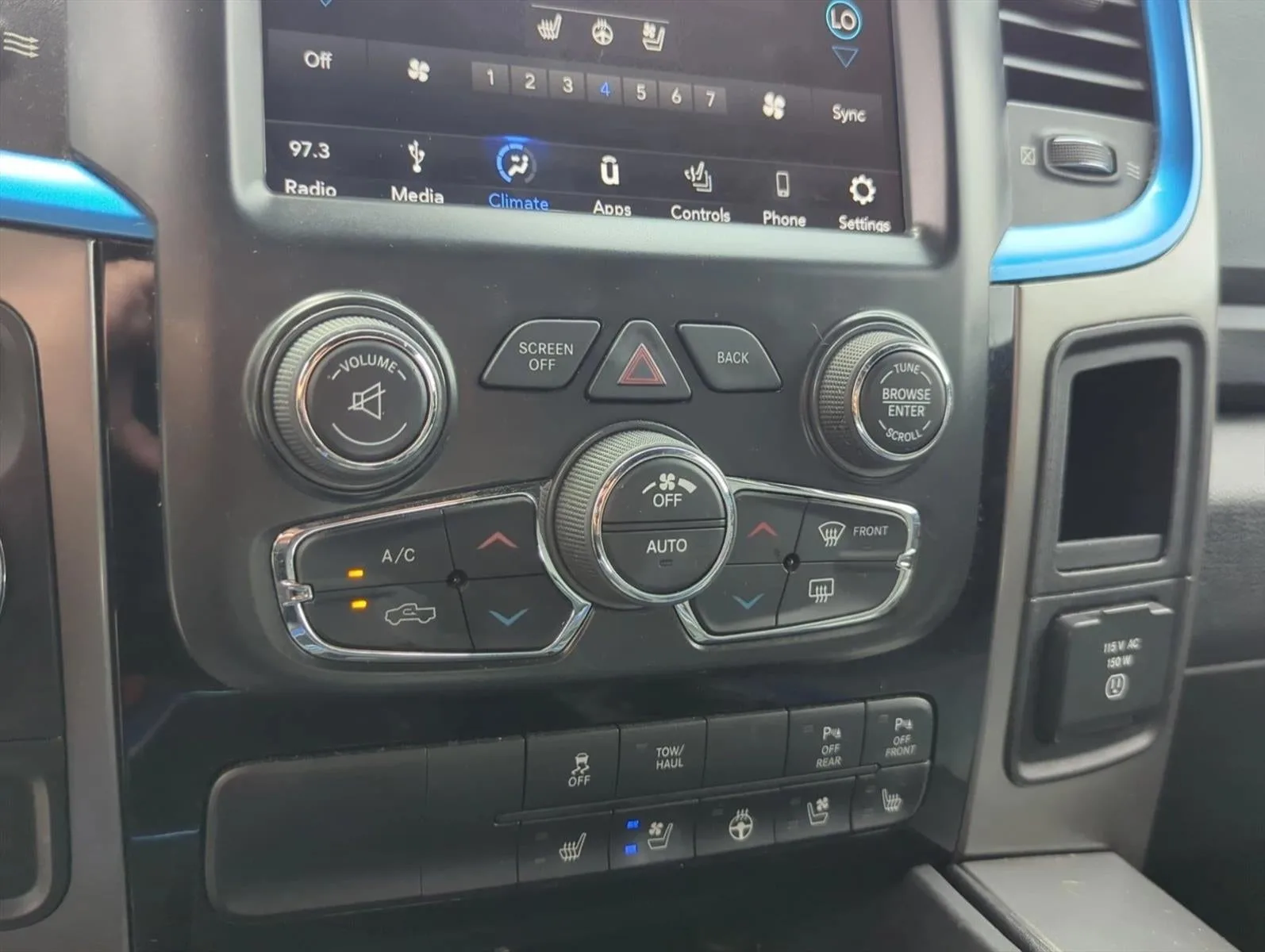 2018 RAM 1500 Sport 4x2 Crew Cab 5'7" Box *Ltd Avail* photo 8
