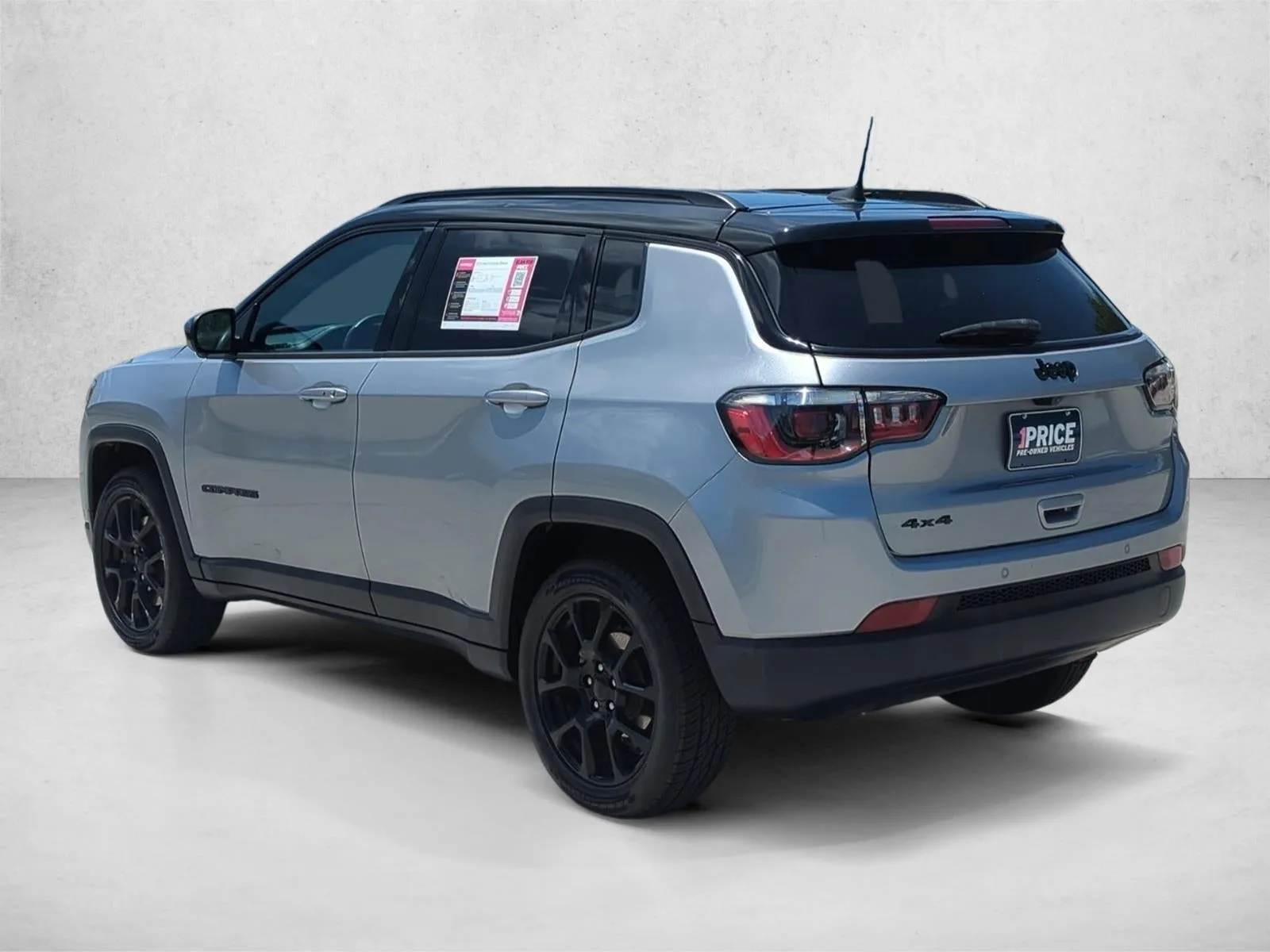 2023 Jeep Compass Altitude 4x4 photo 6