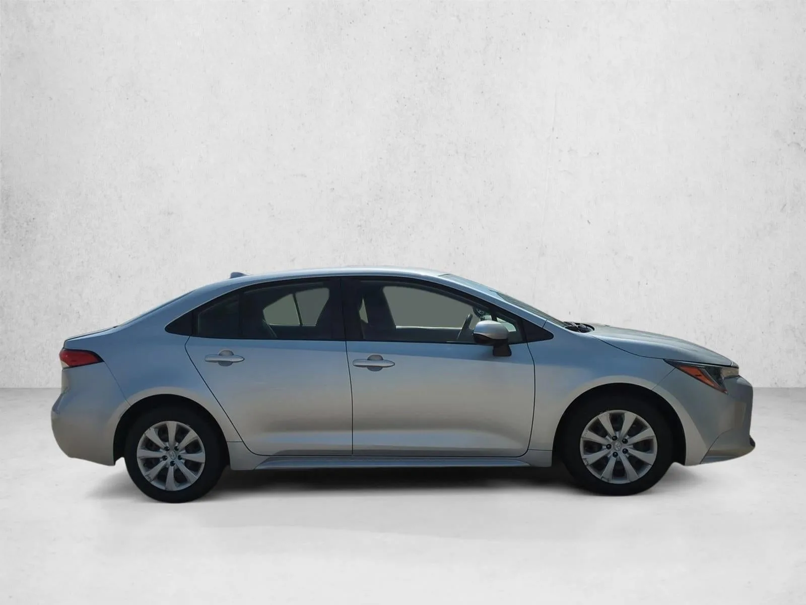 2022 Toyota Corolla LE CVT (Natl) photo 4