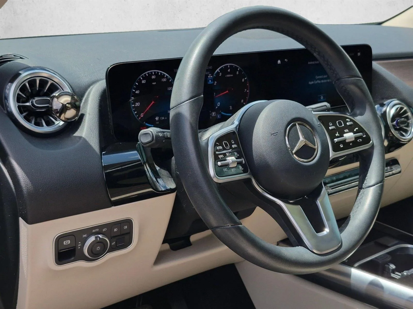 2023 Mercedes-Benz GLA GLA 250 SUV photo 3