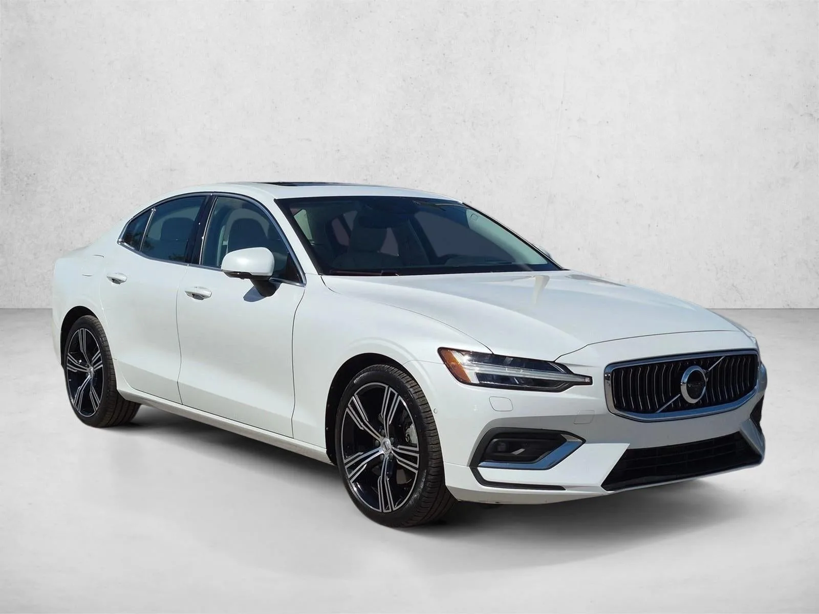 2022 Volvo S60 B5 FWD Inscription photo 3