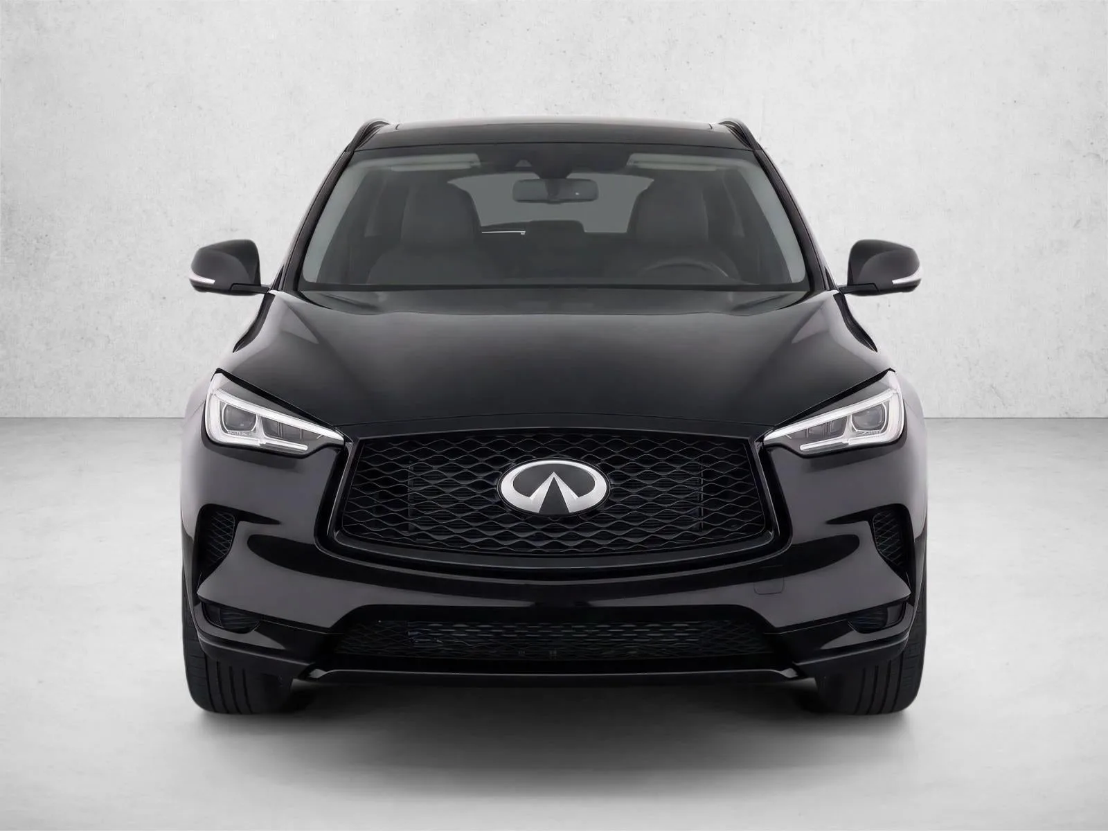 2019 INFINITI QX50 LUXE AWD photo 2