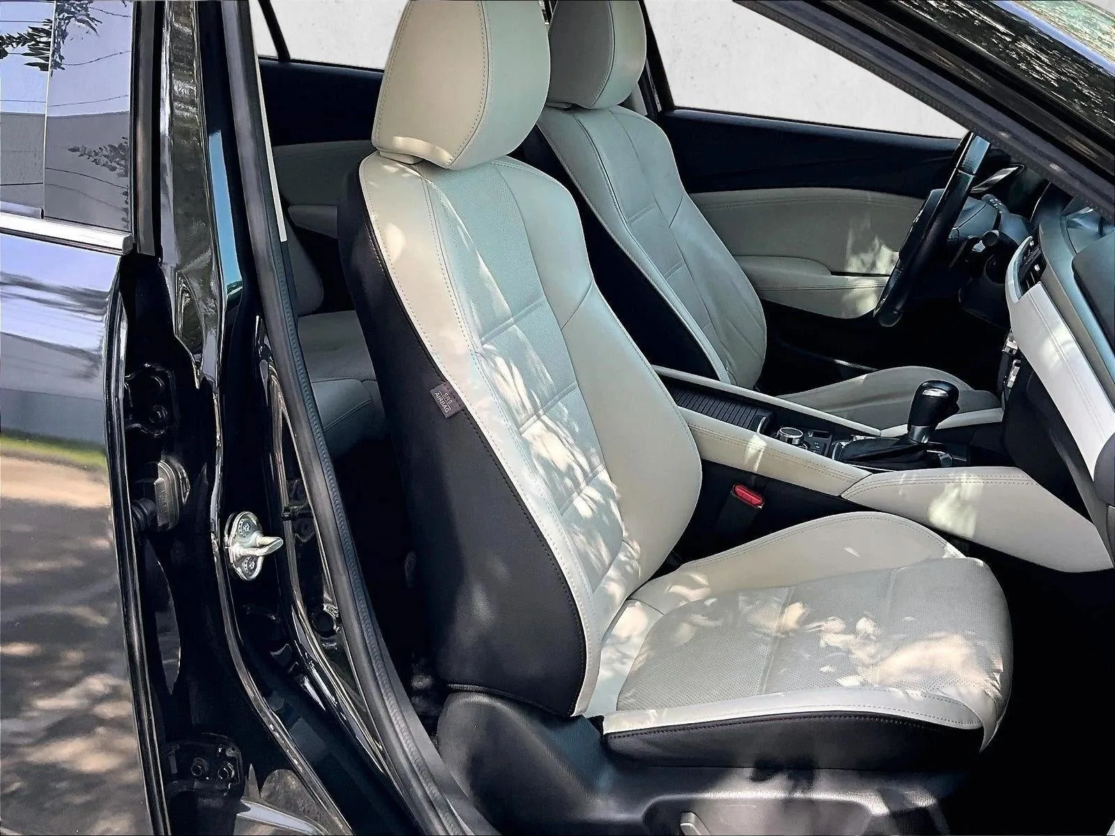 2017 Mazda Mazda6 Grand Touring photo 9