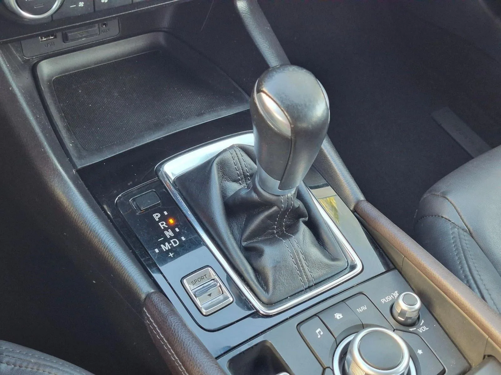 2017 Mazda Mazda3 4-Door Touring Auto photo 11