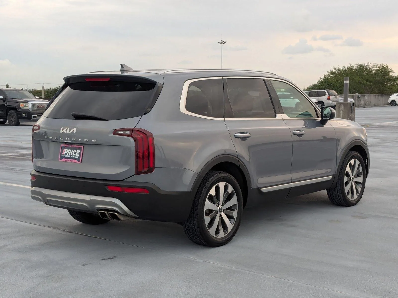2022 Kia Telluride Base photo 5