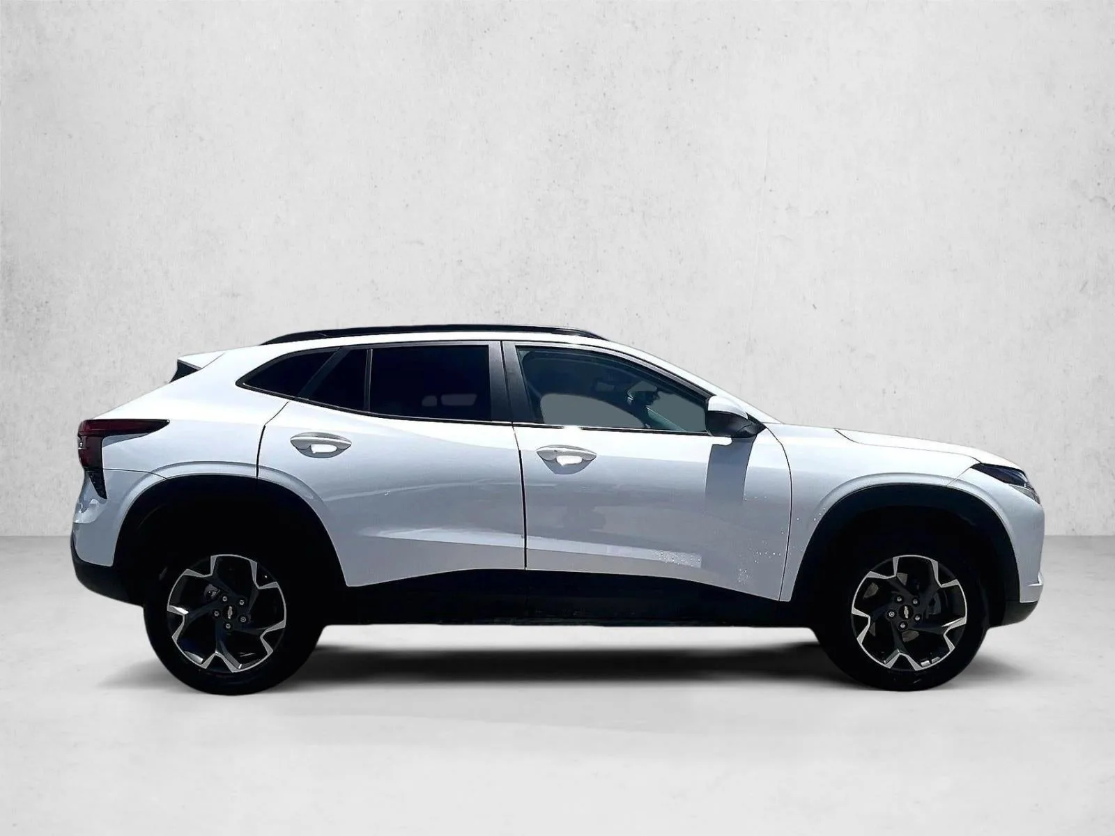 2024 Chevrolet Trax LT photo 5