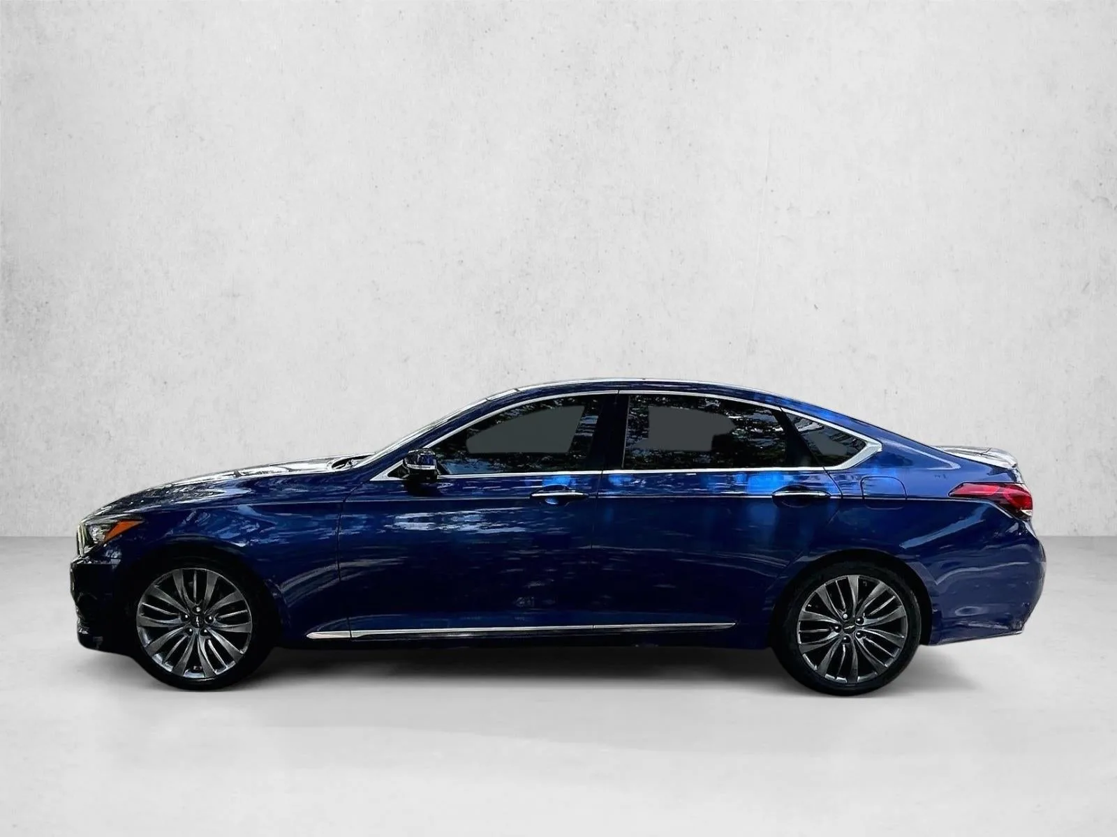 2017 Genesis G80 5.0L Ultimate photo 6