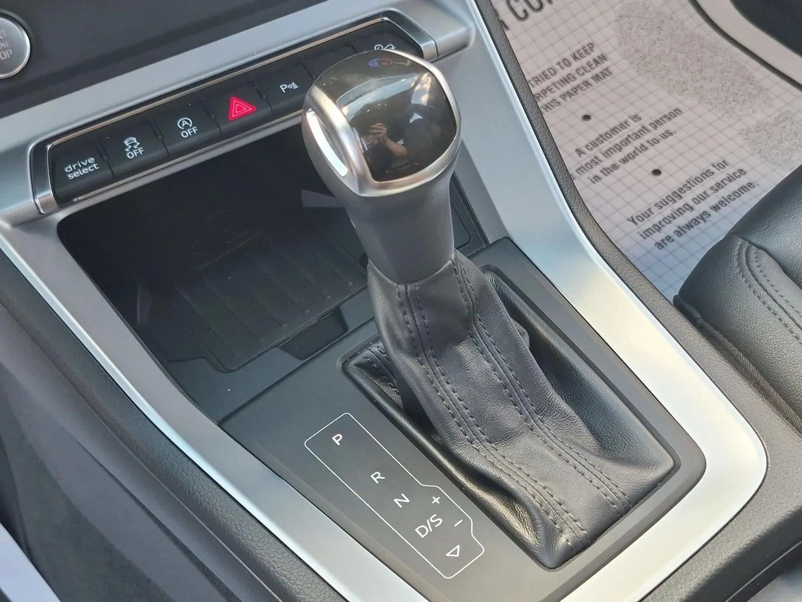 2020 Audi Q3 Premium Plus 45 TFSI S line quattro Tiptronic photo 12
