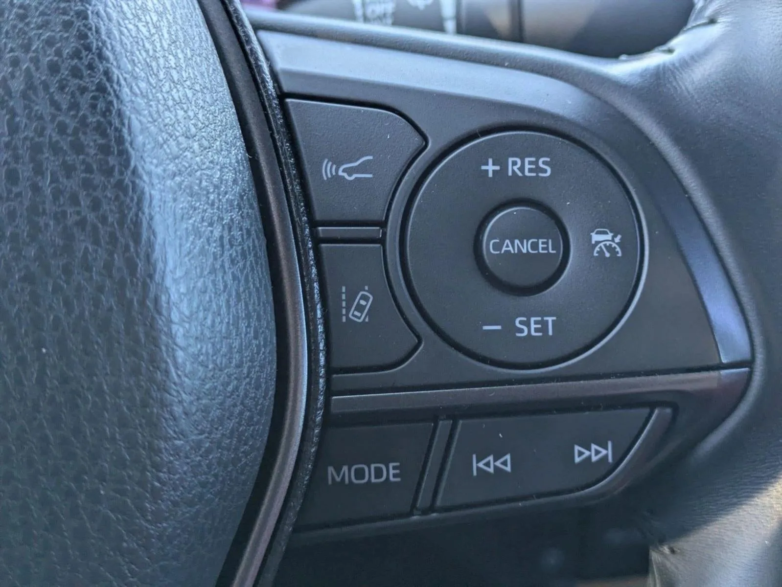 2021 Toyota Camry XSE Auto (Natl) photo 6