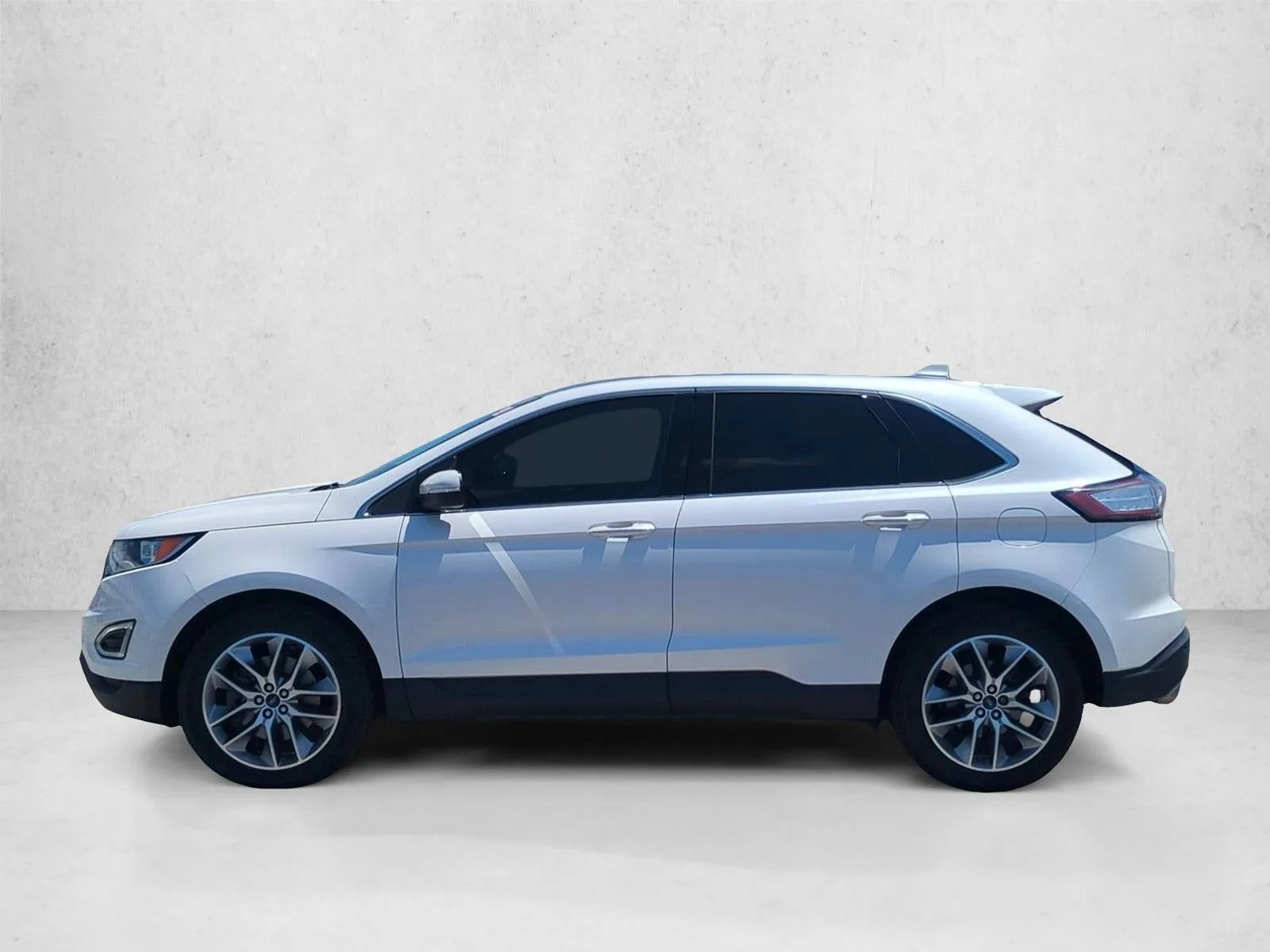 2018 Ford Edge Titanium photo 9