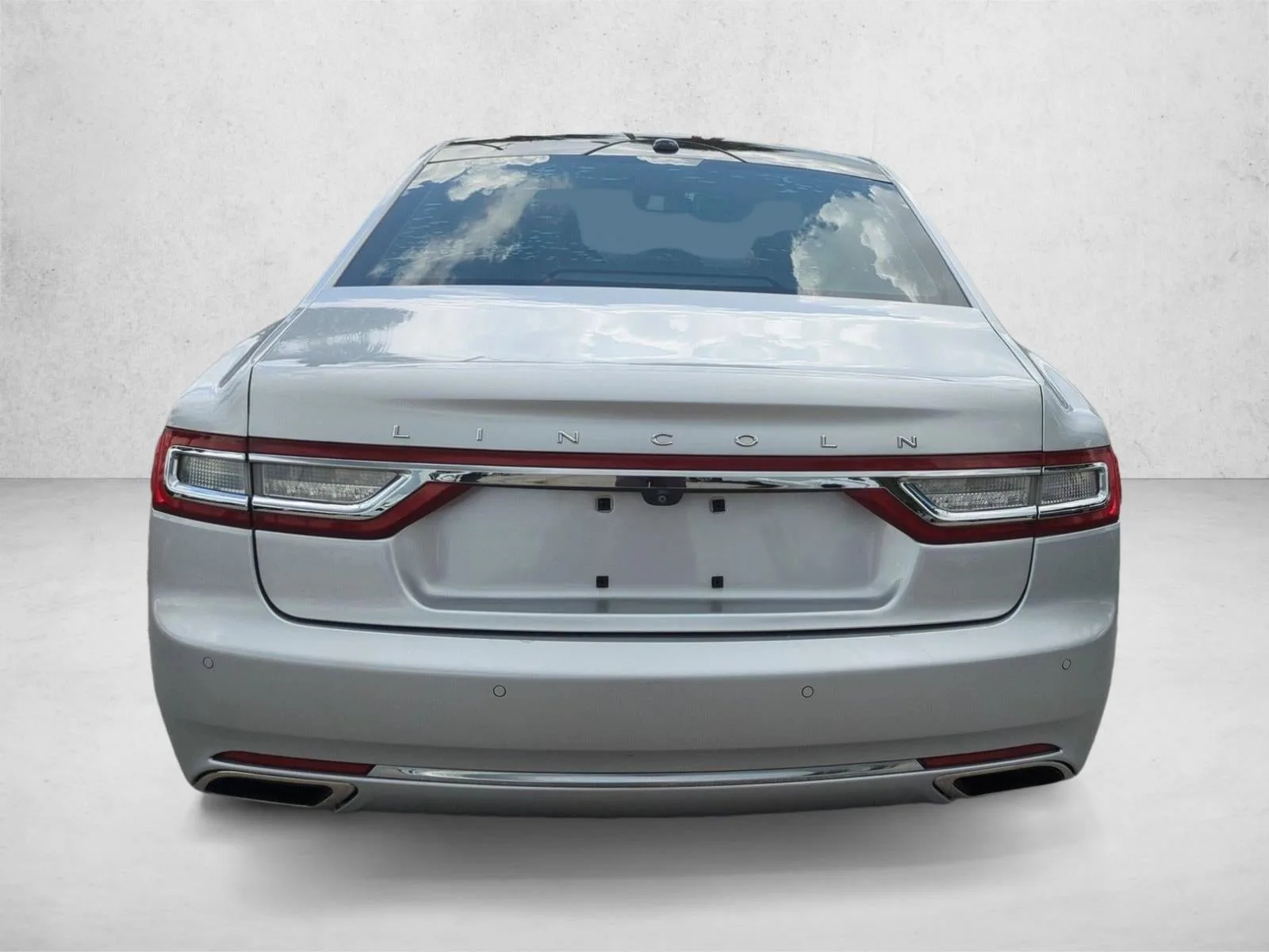 2017 Lincoln Continental Reserve FWD photo 7