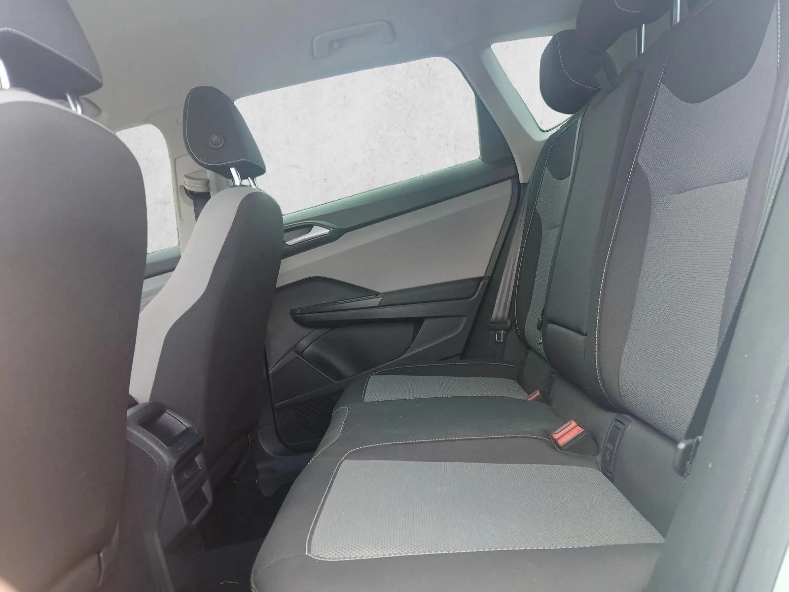 2022 Volkswagen Taos S FWD photo 12