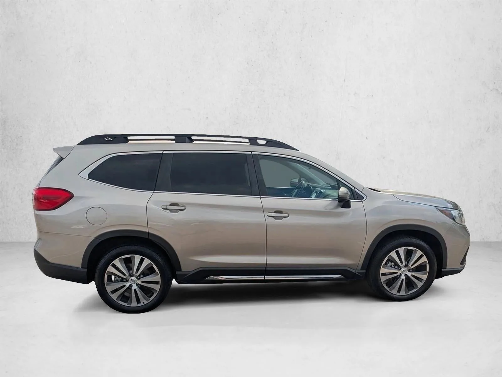 2020 Subaru Ascent Limited 7-Passenger photo 4