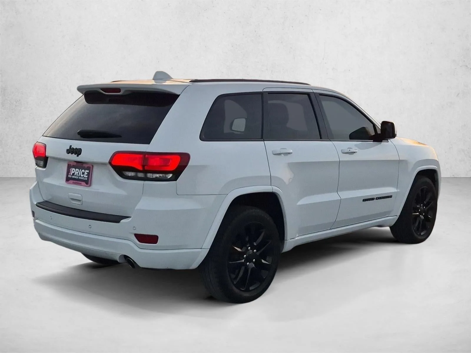 2018 Jeep Grand Cherokee Altitude 4x2 photo 5