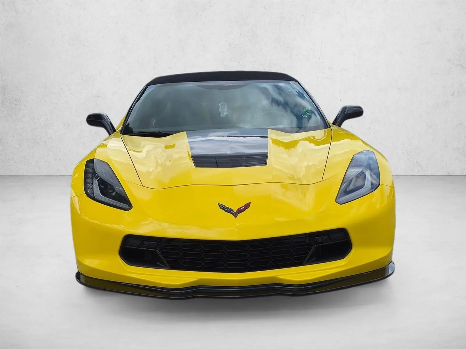 2018 Chevrolet Corvette Stingray 2LT photo 2