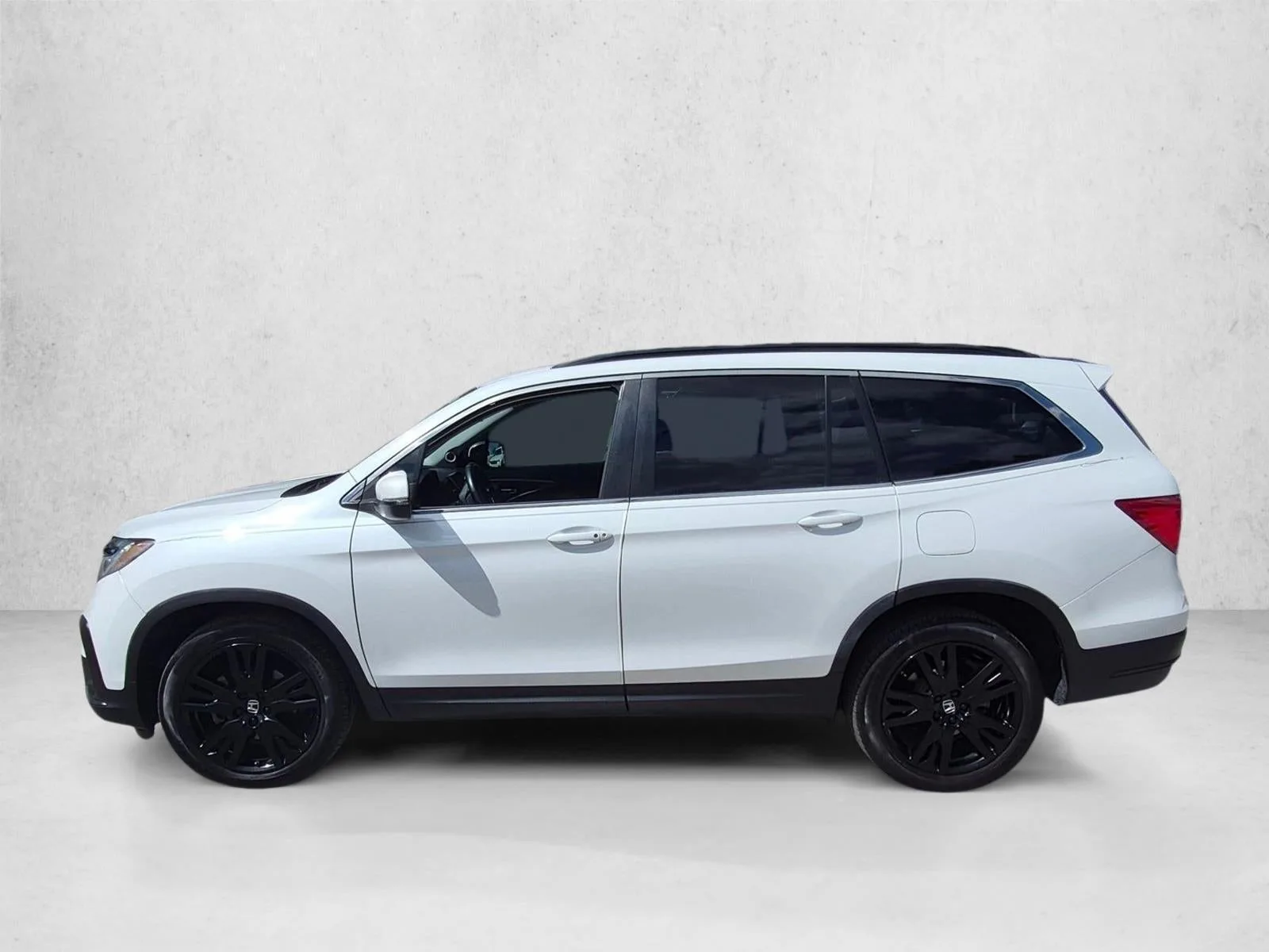 2022 Honda Pilot 2WD Special Edition photo 2