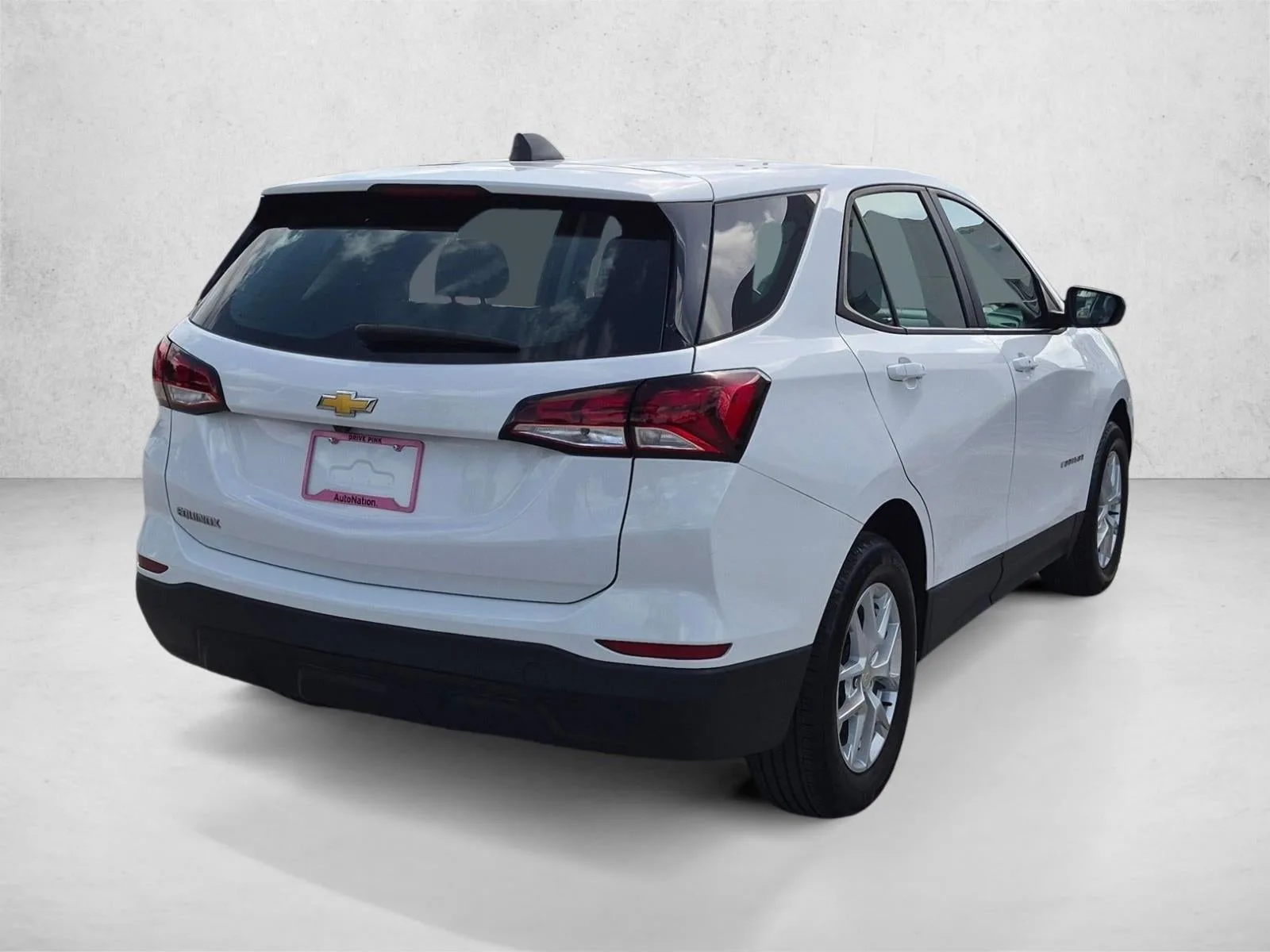 2024 Chevrolet Equinox FWD LS photo 5
