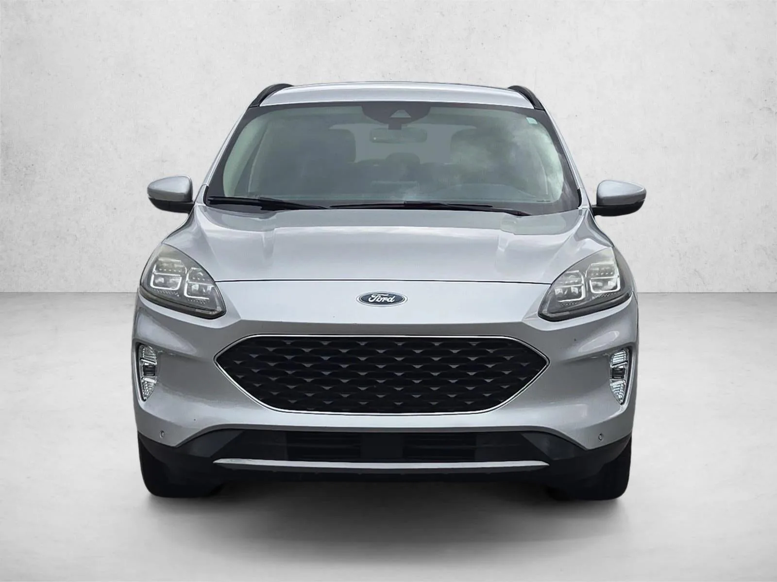 2020 Ford Escape Titanium AWD photo 2