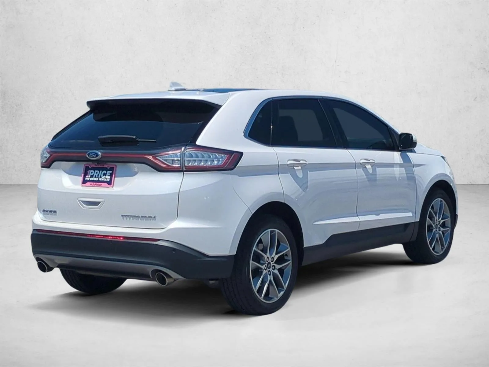 2018 Ford Edge Titanium photo 5
