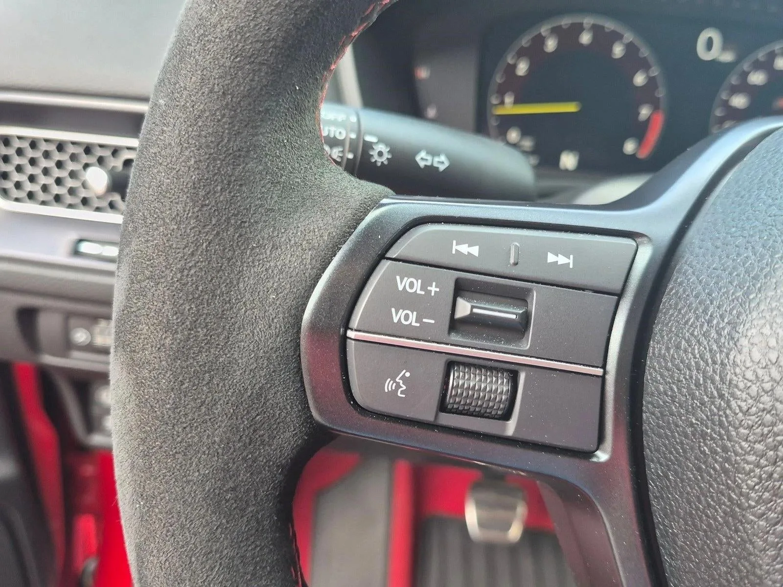 2026 Honda Civic Type R Base photo 9