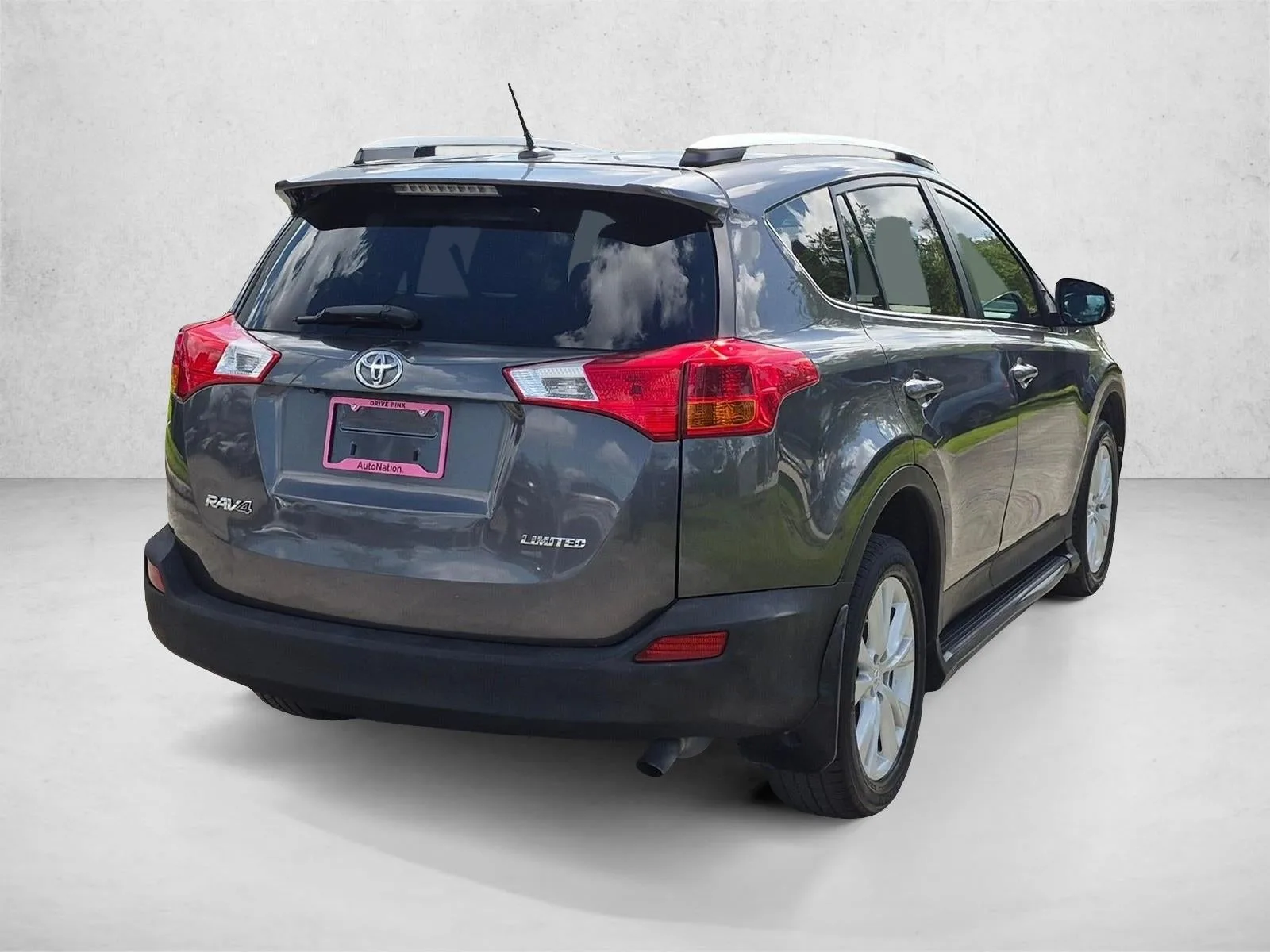 2015 Toyota RAV4 FWD 4dr Limited (Natl) photo 5