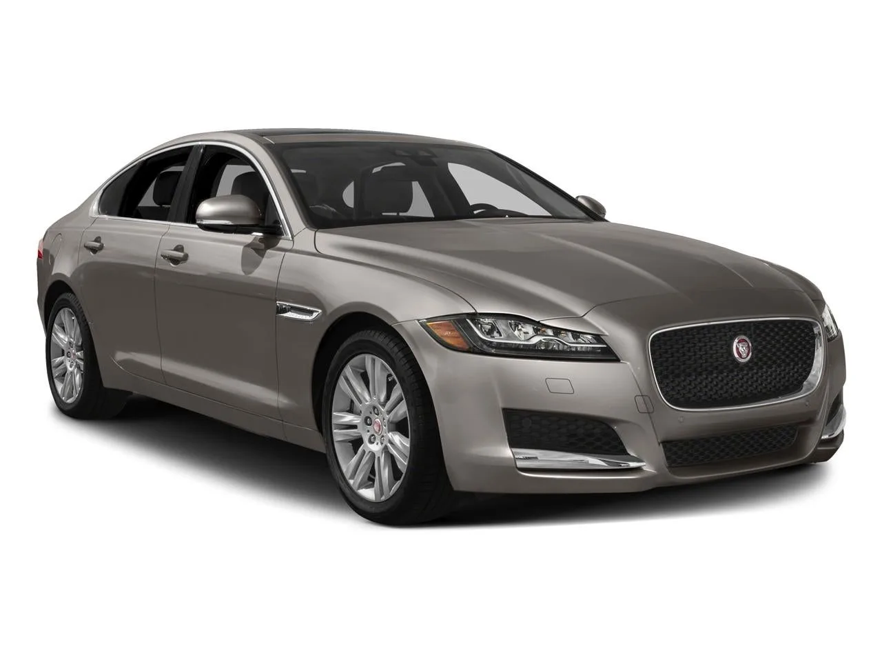 2018 Jaguar XF Sedan 25t Premium RWD photo 8