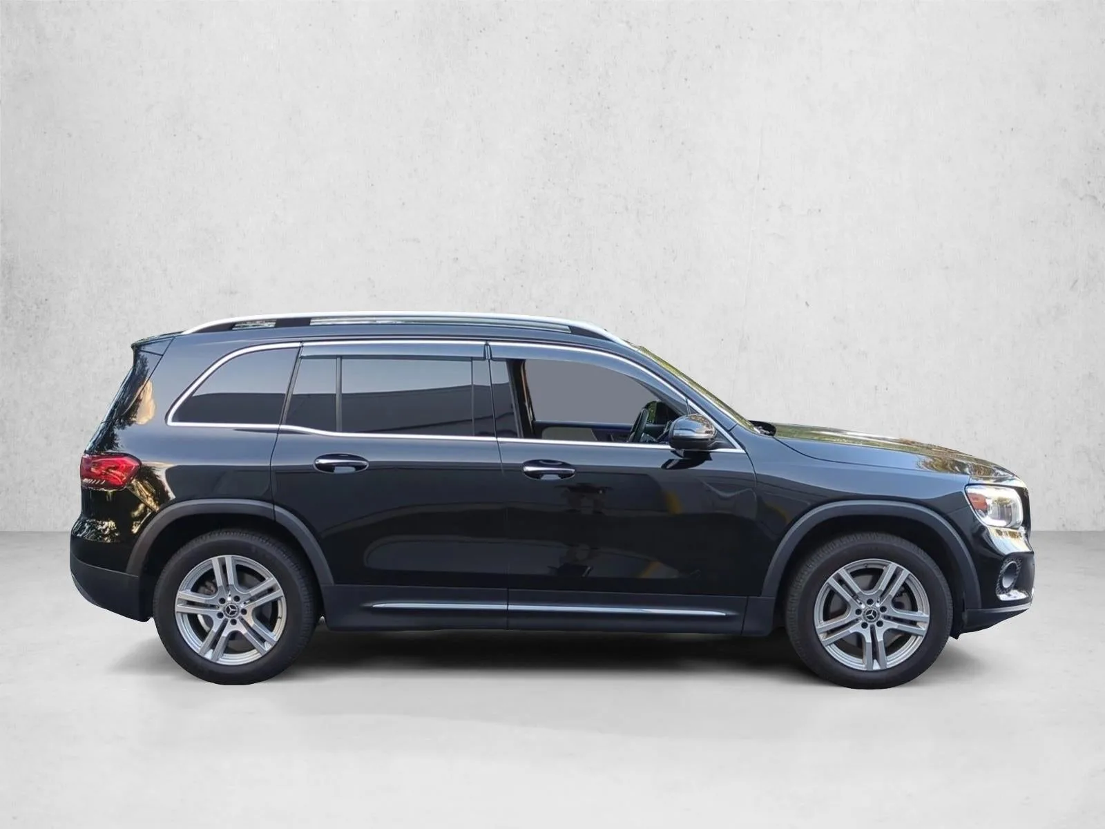 2020 Mercedes-Benz GLB GLB 250 SUV photo 4