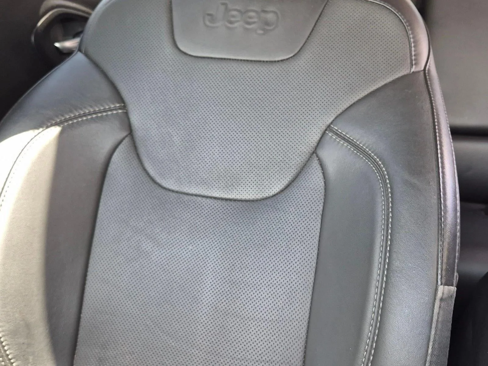 2021 Jeep Cherokee Latitude Lux 4x4 photo 12