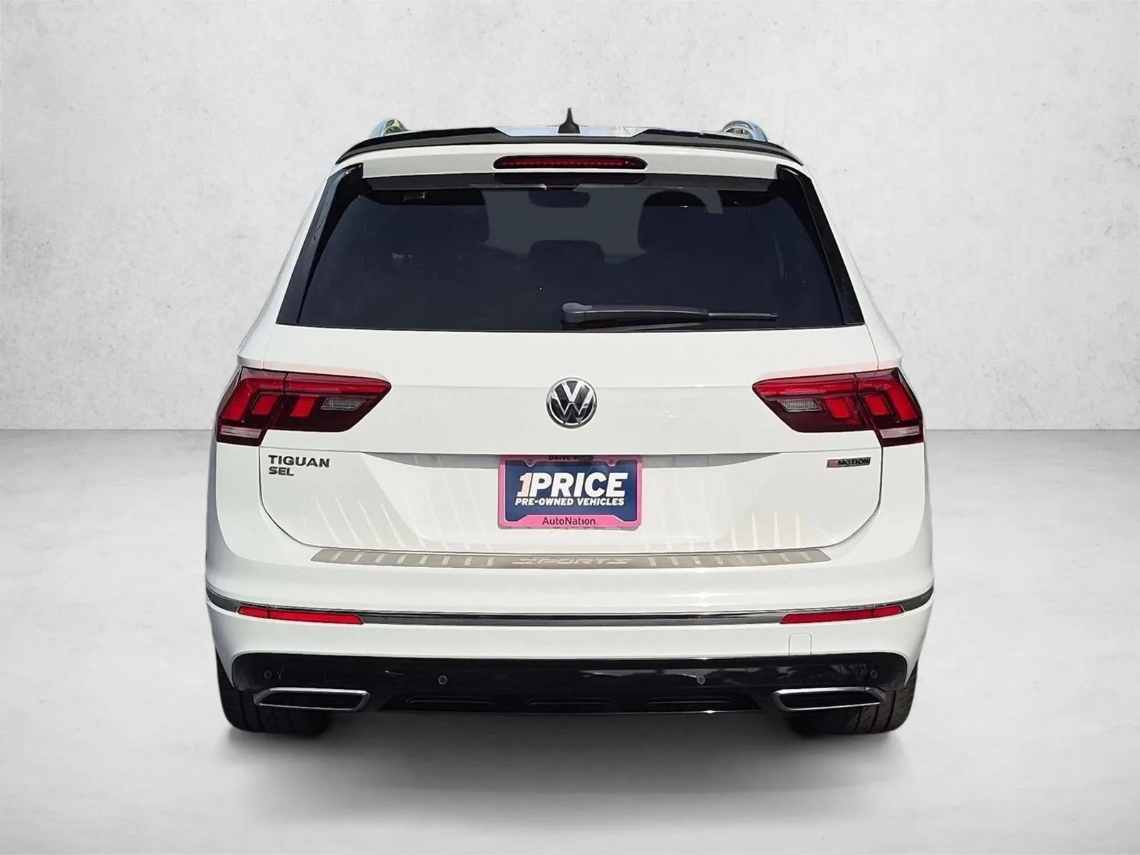 2020 Volkswagen Tiguan 2.0T SEL Premium R-Line photo 7