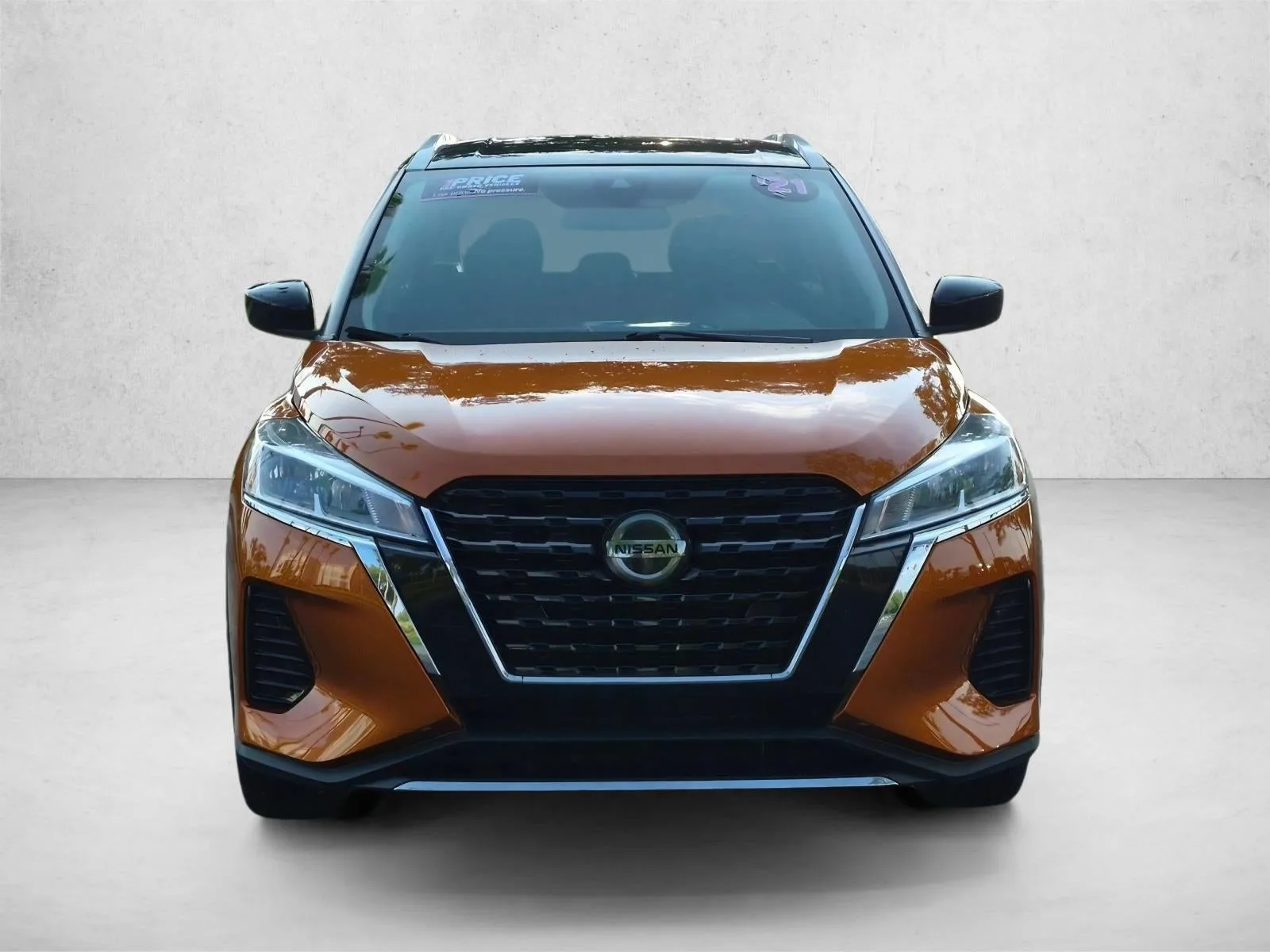 2021 Nissan Kicks SV FWD photo 2
