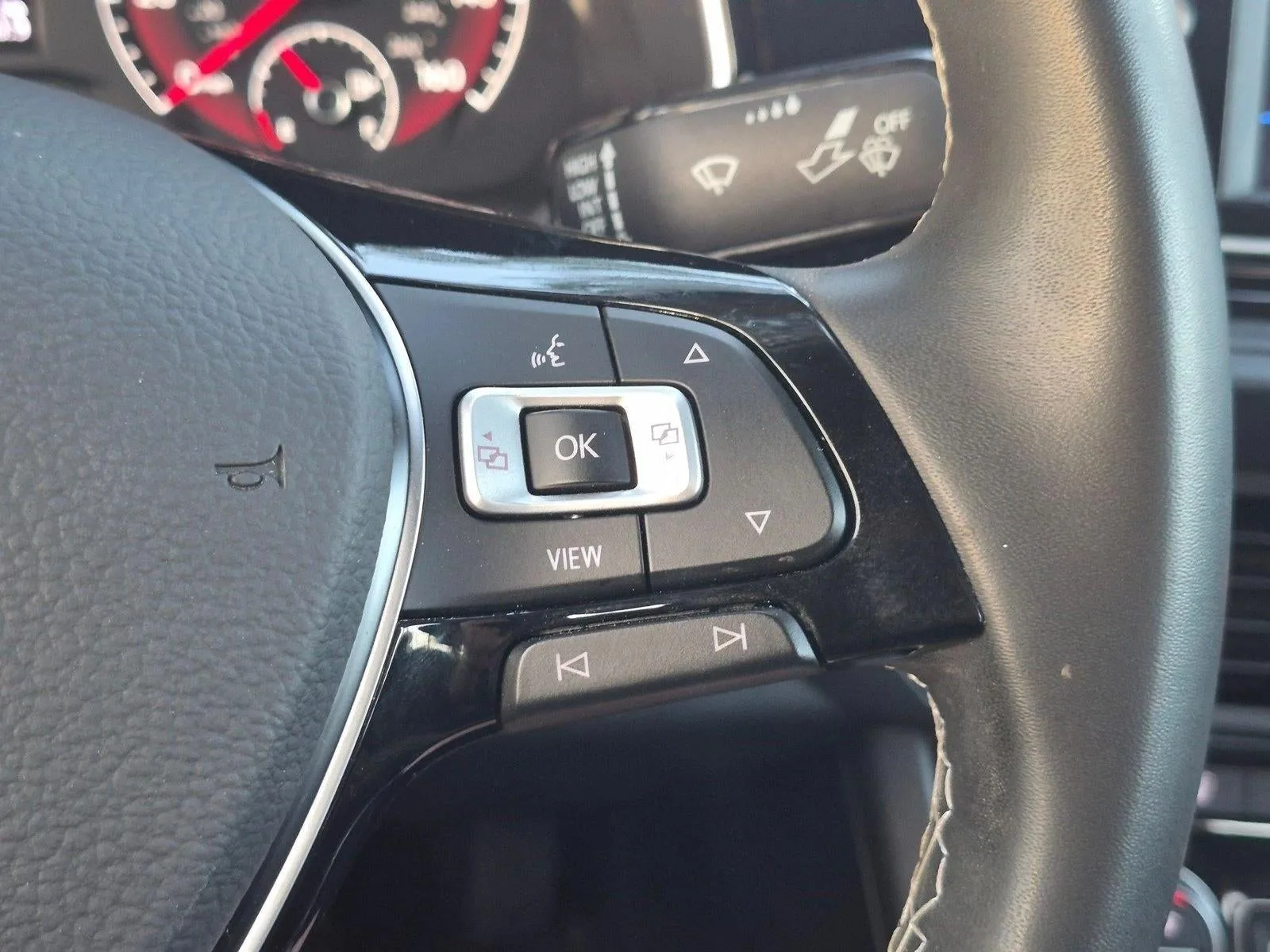 2021 Volkswagen Jetta SE Auto photo 5